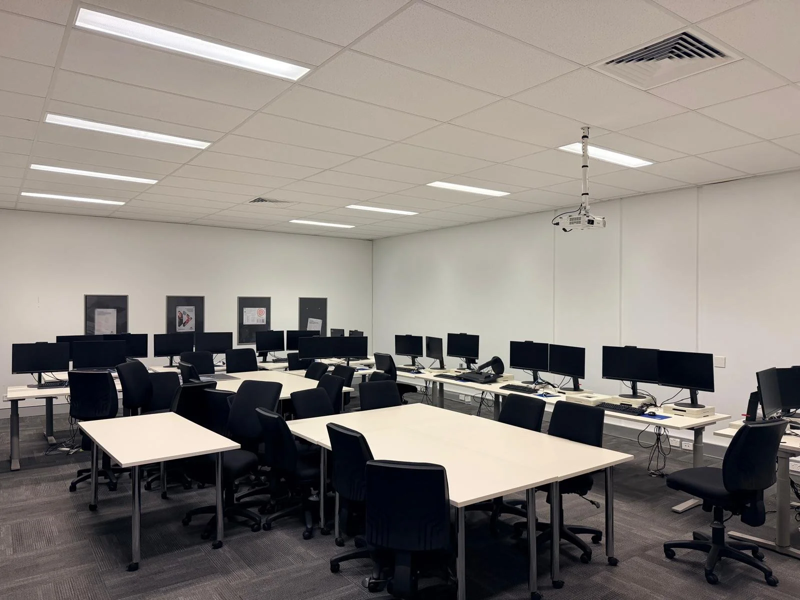 meetingroom repaint.jpg