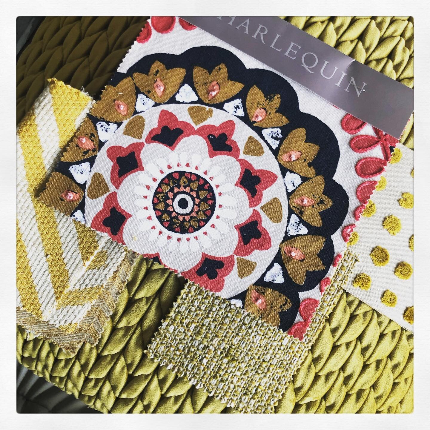 I am a woman in love.....with this fabric 😍#harlequinfabrics #stylelibrary #perfect
