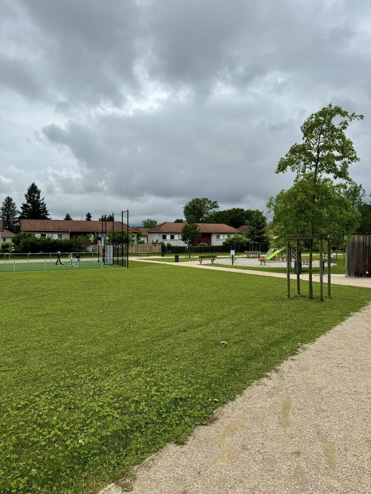 Rénovation de la cour d'école des "3 villages" et du Parc de loisirs Parmezière (Saint-Jean d'Avelanne)