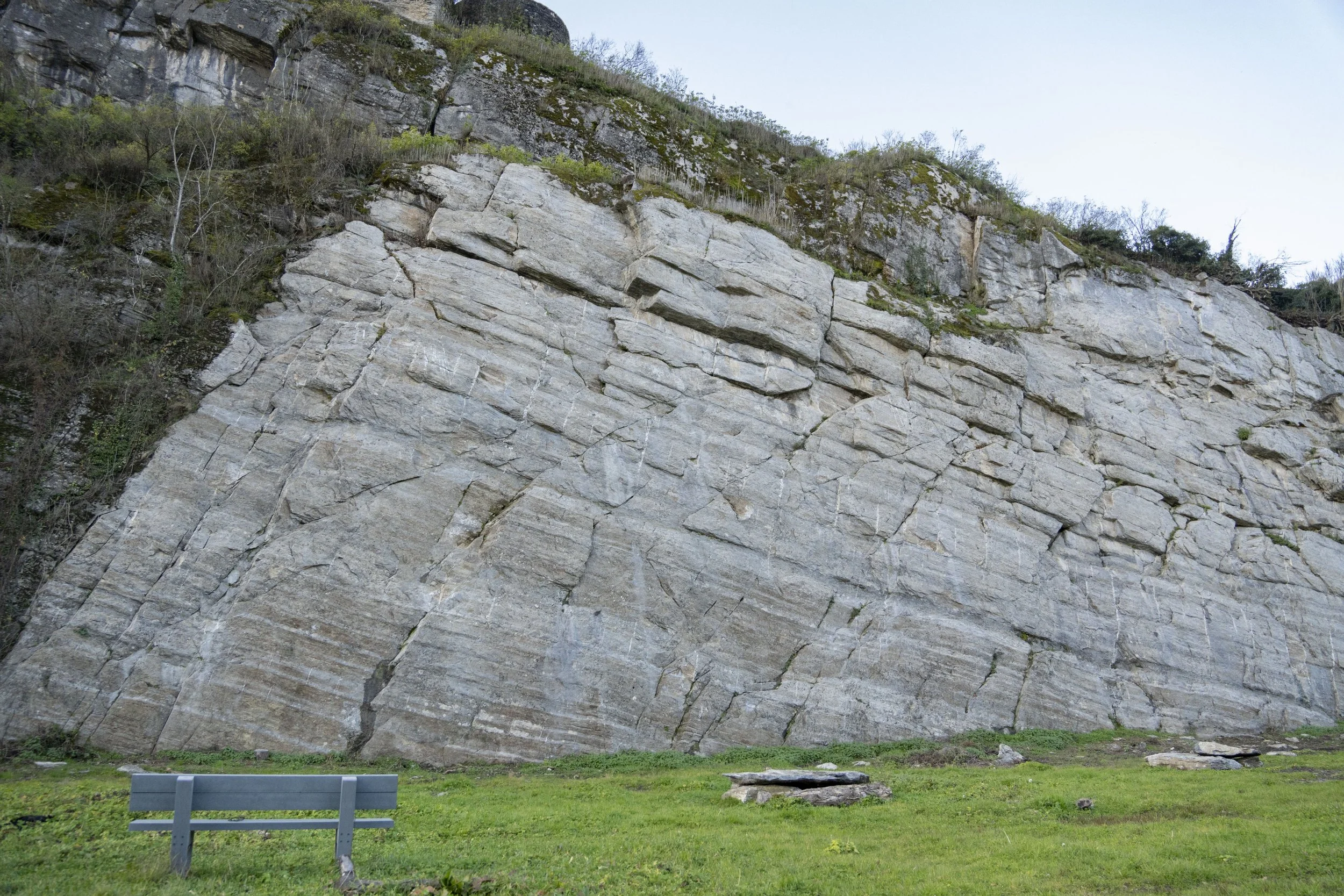 Sécurisation et aménagement du site extérieur d'escalade (Vizille)