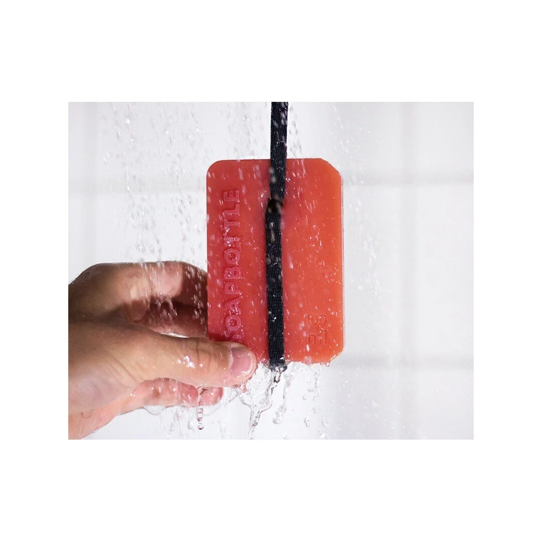 SOAPBOTTLE - Verpackung aus Seife
Udk Berlin . Produktdesign . Master Arbeit
.
.
.
orange-rot mit schwarzem Band
.
At the moment SOAPBOTTLE is still a concept and is not yet produced/sold
.
.
#soapbottle #udkberlin #fachpack #studentdesign #graduatio