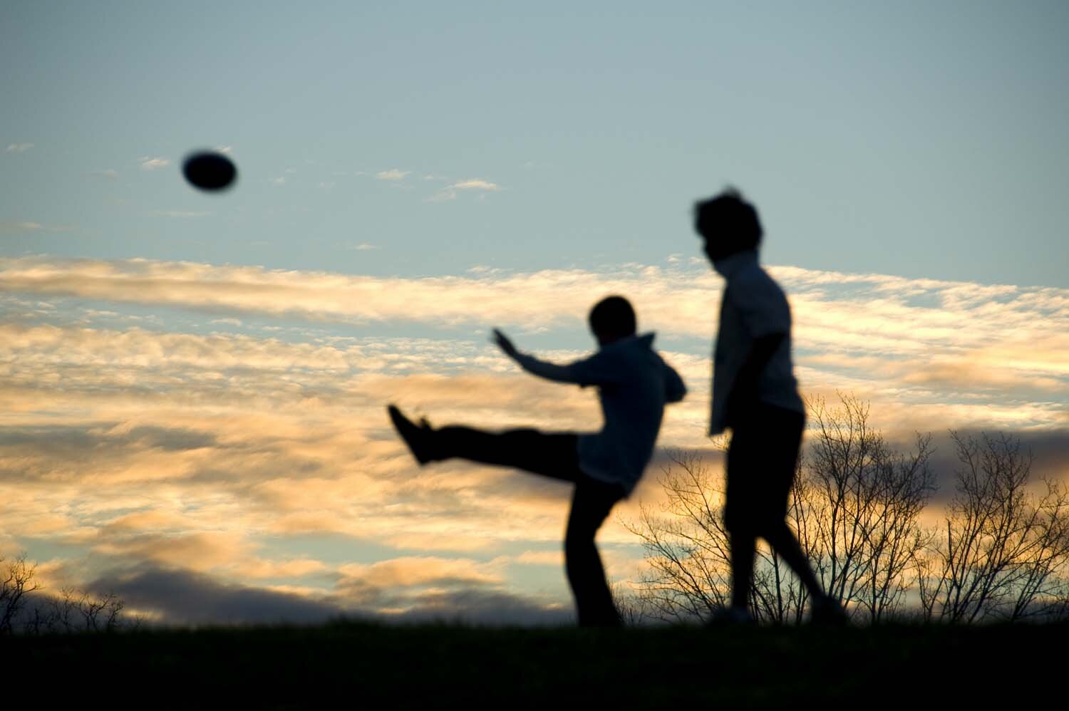 football kids sil043.jpg