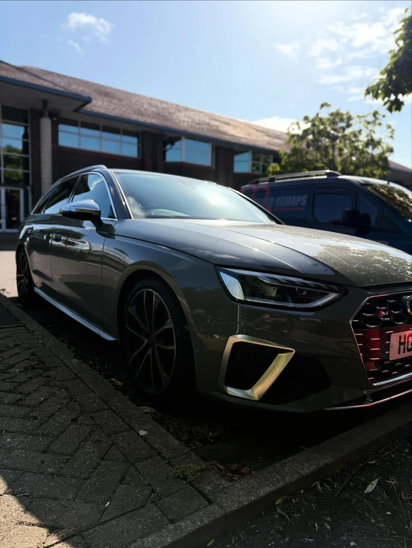 Audi S4 B9 Mk2 3.0 V6 TDI
Performance Remap
Stock bhp: 341bhp 📈 Tuned: 376bhp
Stock Torque: 700nm 📈 Tuned: 840nm
__________________________________________
🖥️ Custom Software
📈 Performance
🌿 Economy
💥 Pops & Bangs / Hardcut
⚙ Gearbox Tuni