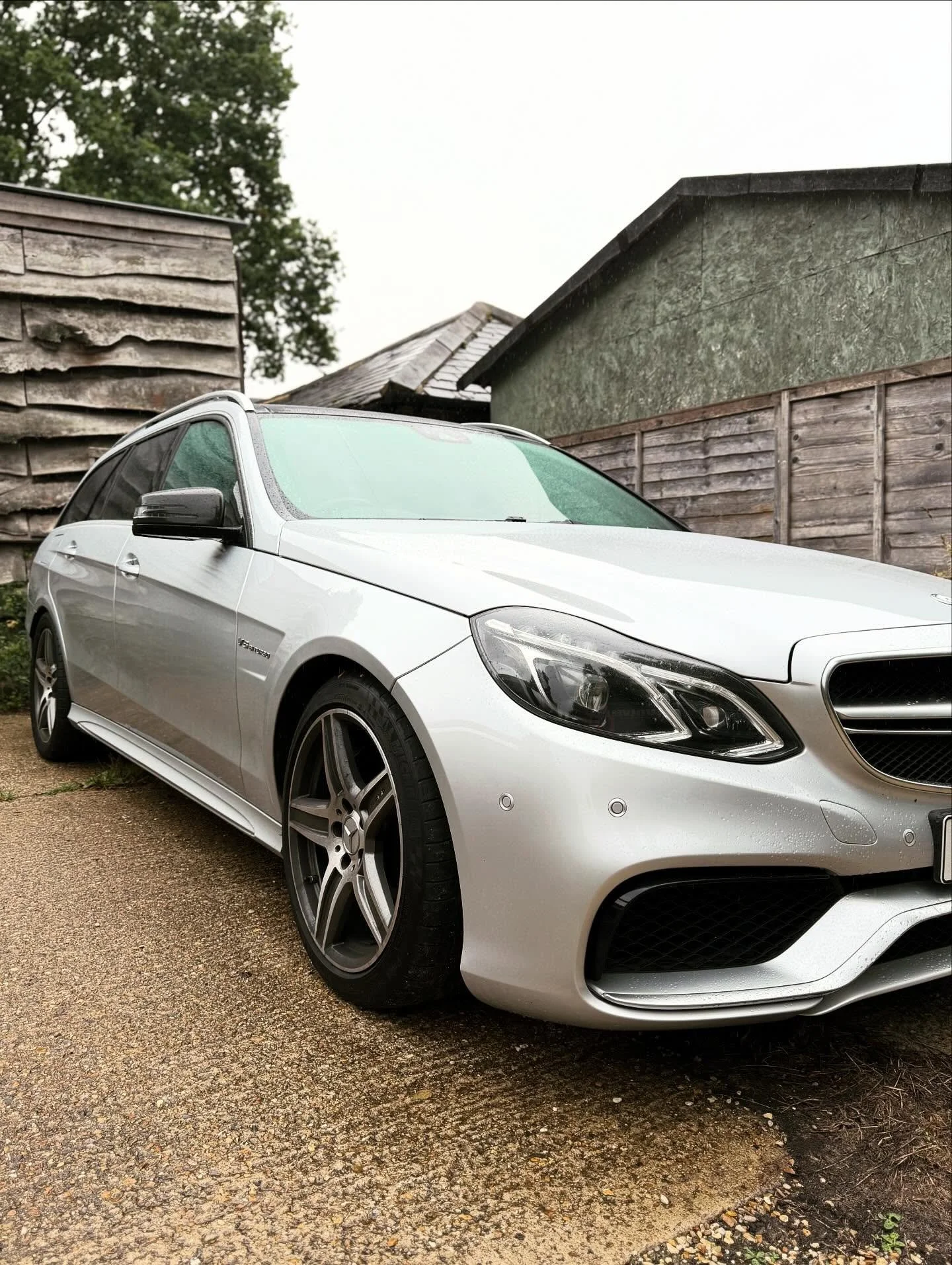 Mercedes E63 AMG 5.5 BiTurbo PP+
Performance Remap
Stock bhp: 558bhp 📈 Tuned: 685bhp
Stock Torque: 720nm 📈 Tuned: 1100nm
__________________________________________
🖥️ Custom Software
📈 Performance
🌿 Economy
💥 Pops & Bangs / Hardcut
⚙ Gear