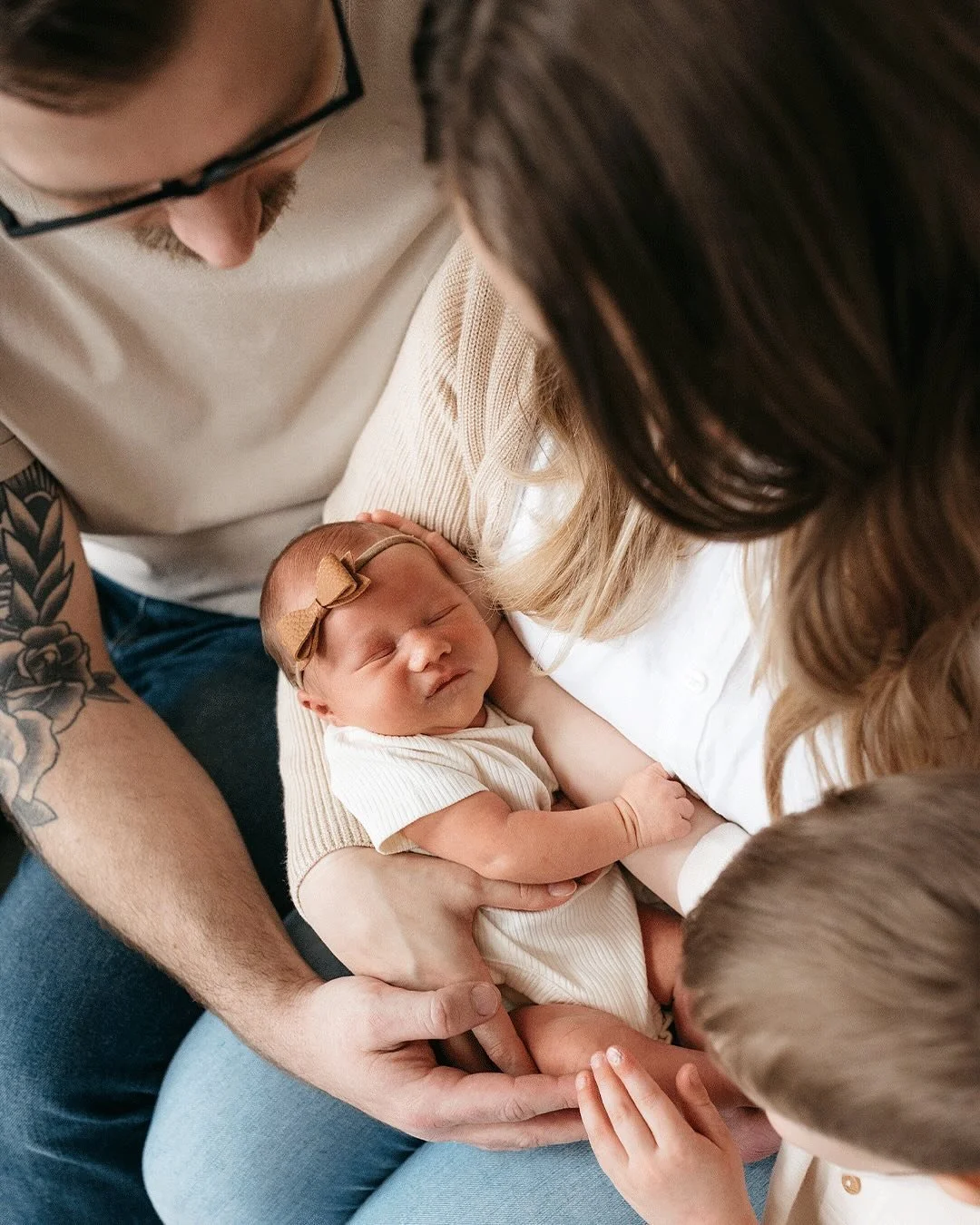 Sweet little newborn session from 2024 with T+A. 🤍
