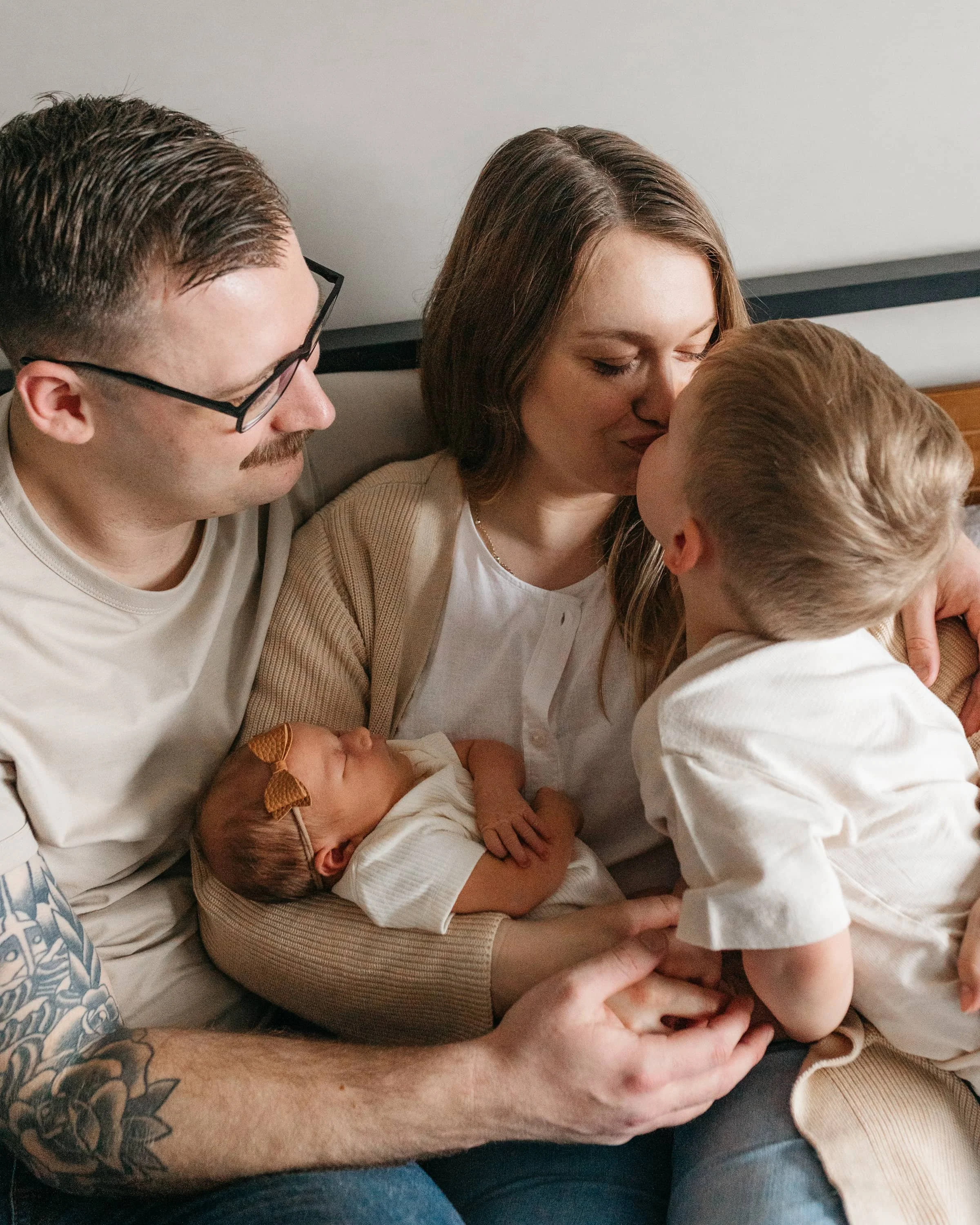 winnipeg-newborn-photographer-T+A-51.jpg