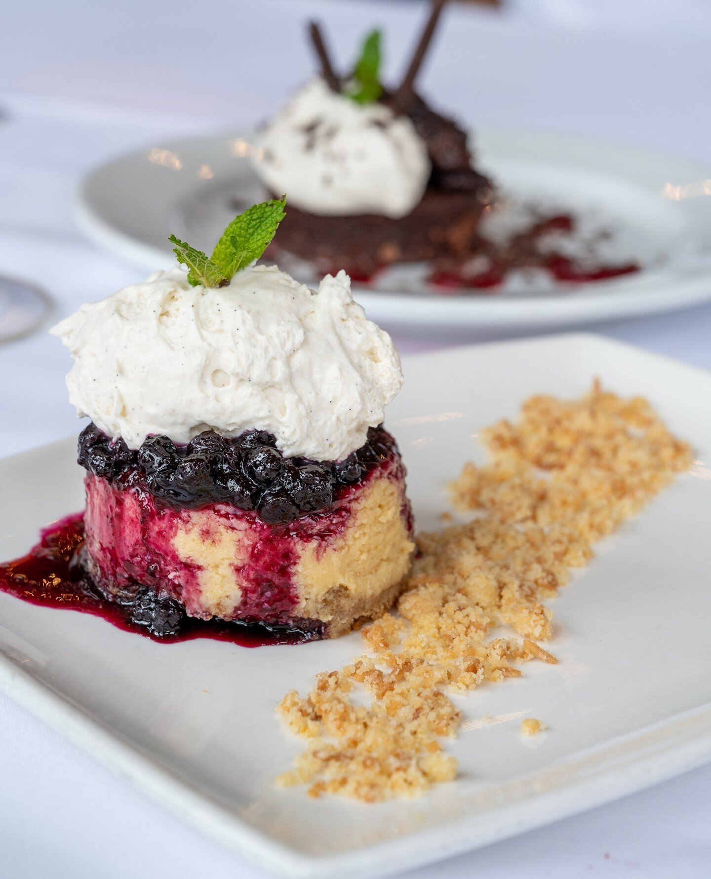 Did someone say dessert!? 😋⁠
⁠
Finish off your 3 Course Restaurant Week meal with our�Cheesecake or Chocolate Flourless Cake!⁠
⁠
#seafood #seafoodporn #seafoodlover #seafoodlove #seafoodlovers #seafoodtime #freshseafood #seafoodresturant #seafoodie 