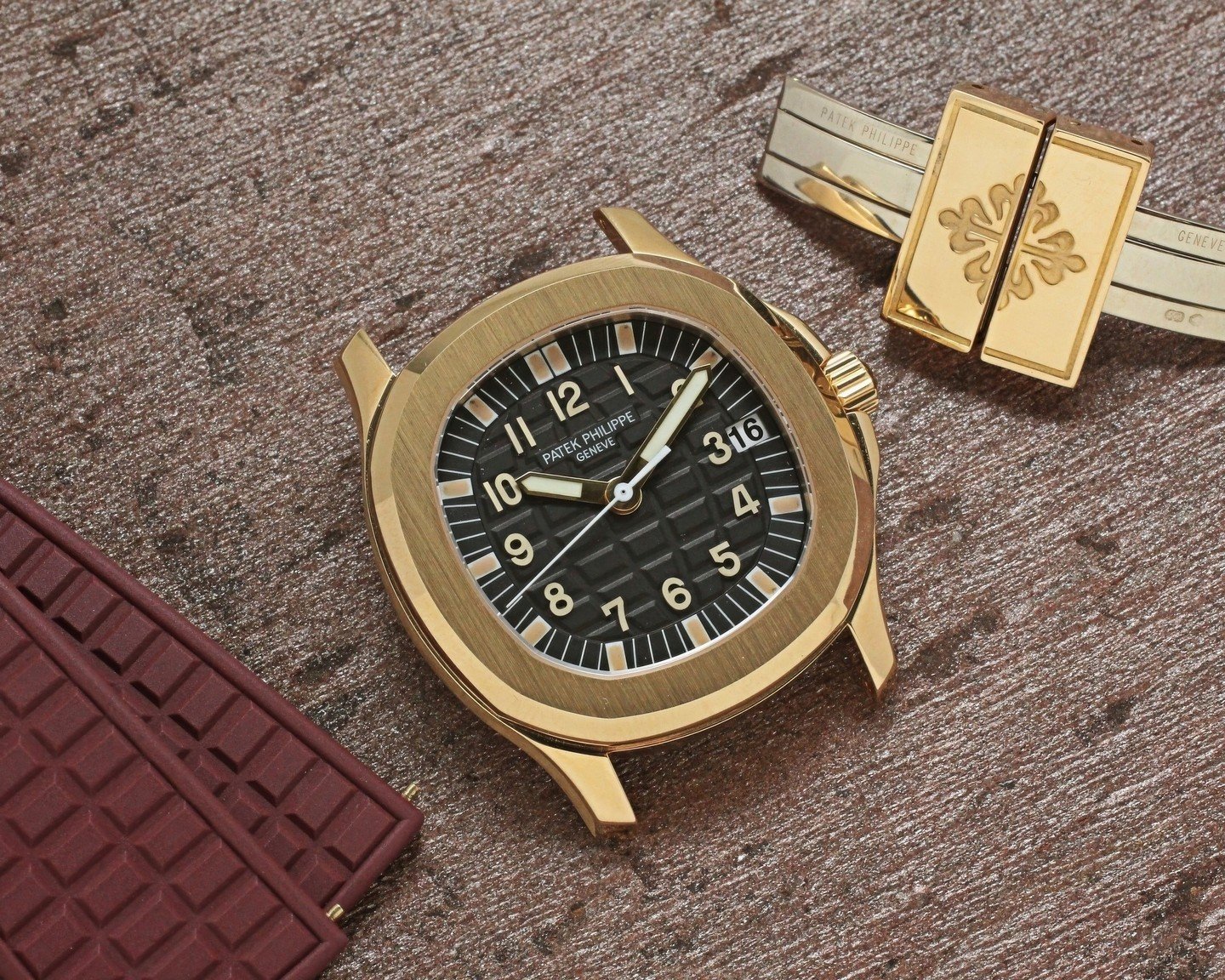 A blend of casual luxury from the neo-vintage era - the Patek Philippe Aquanaut in yellow gold.