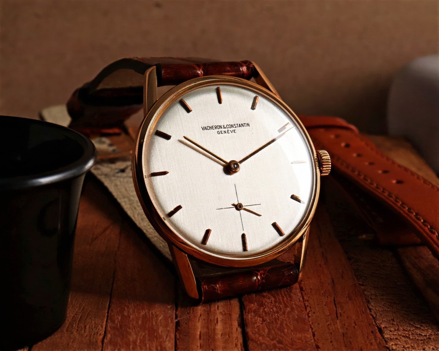 A classically sized dress watch, the Vacheron Constantin reference 6484 is housed in a pink gold 34mm case. The dial has a light linen-style finish surrounded by baton indices with the brand&rsquo;s signature at the 12 and a crosshair-style subsecond