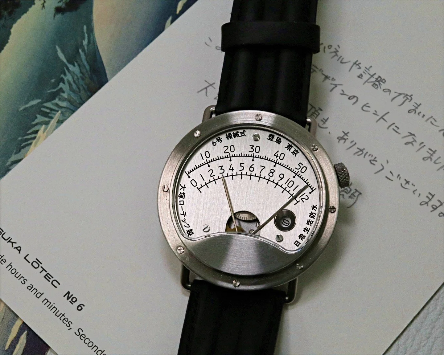 With a steampunk approach to watchmaking driven by industrial designer Jiro Katayama, the highly-exclusive Otsuka Lotec No. 6 features a retrograde time display reminiscent of a pressure gauge.⁠
⁠
Unlike many other Japanese watchmakers who veer towar