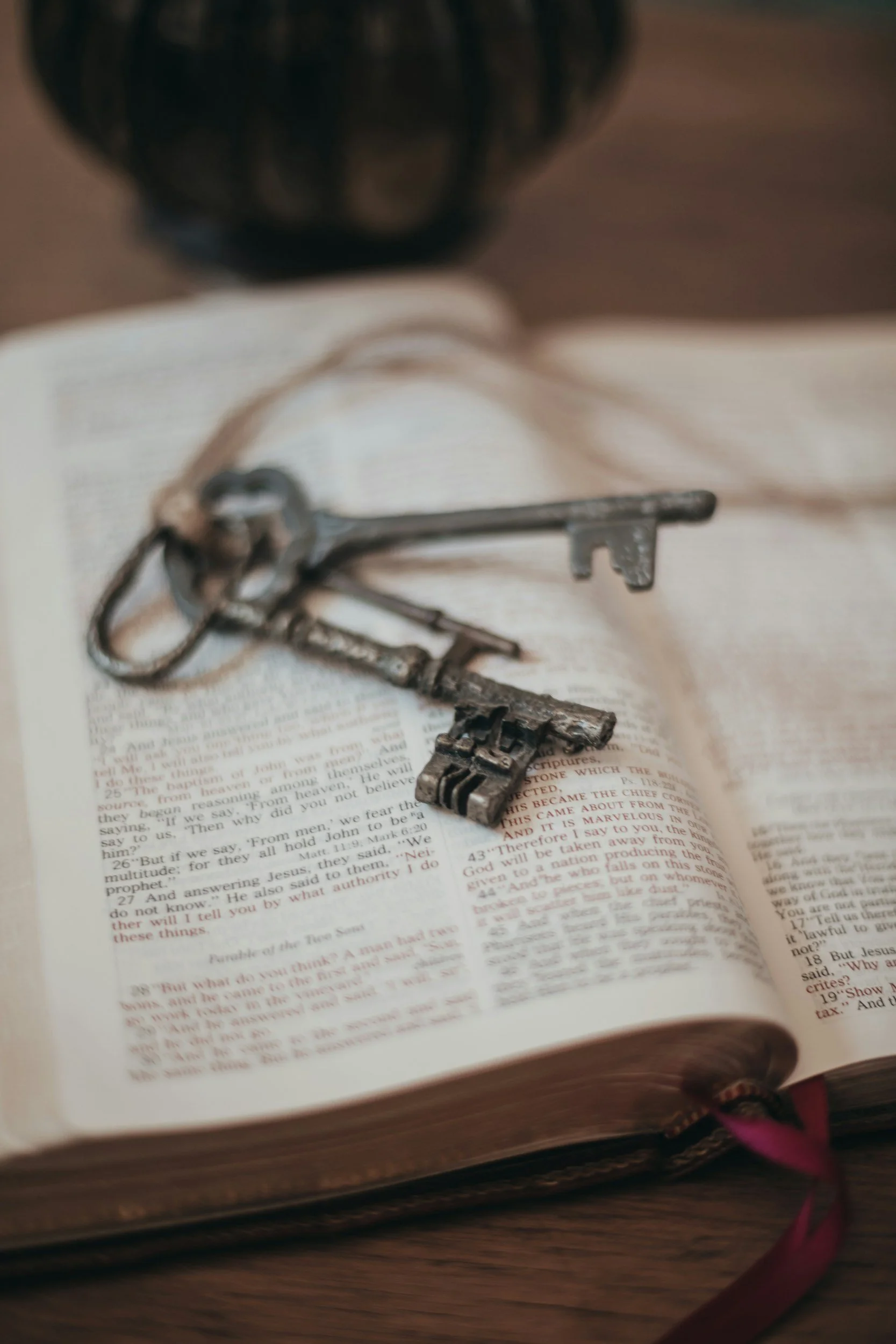 Keys And Cornerstone, Reading The Authority Texts With Open Hands