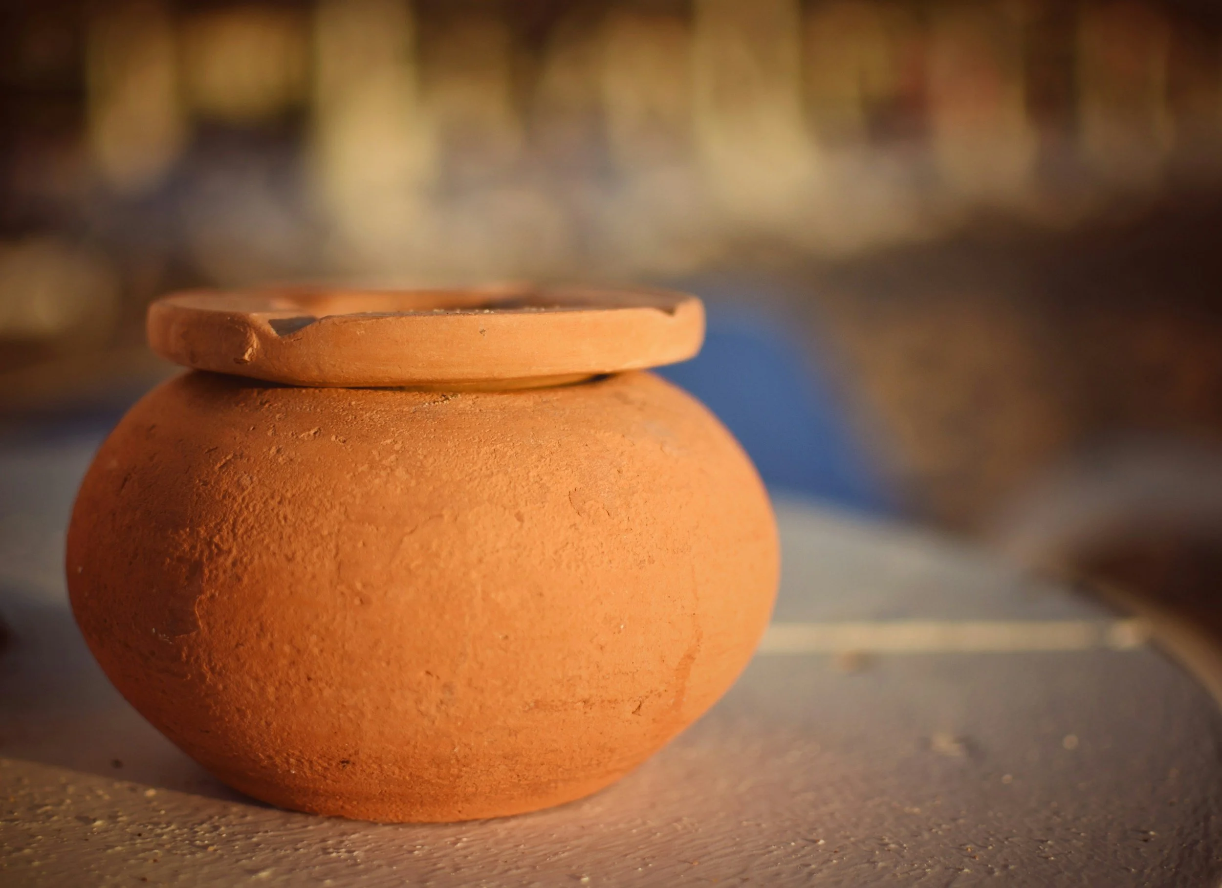 Can Christ Be Seen in My Weakness?: The Treasure in Jars of Clay and the Life of Jesus in Mortal Bodies