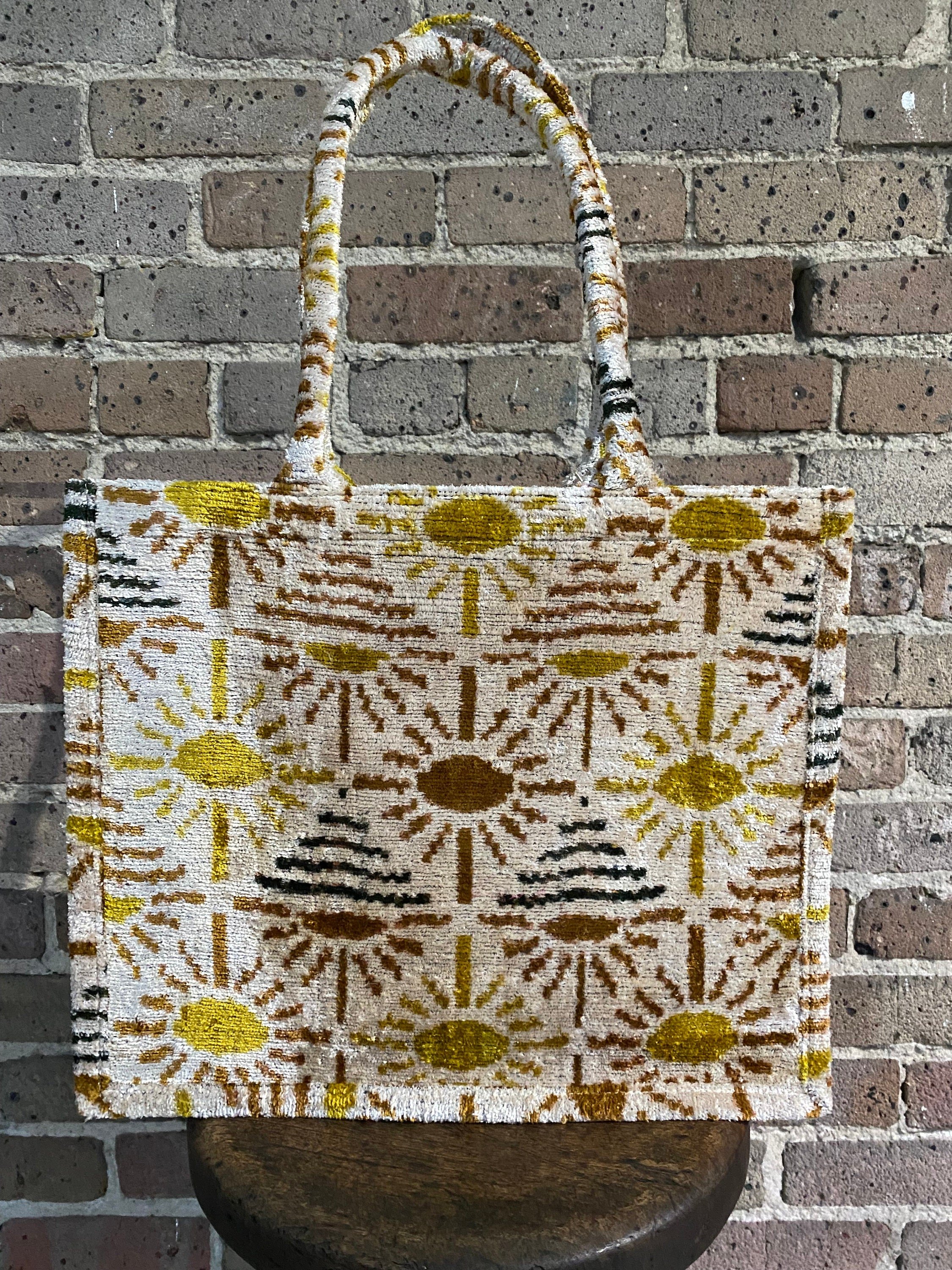 https://i.etsystatic.com/44601181/r/il/991a80/5120605824/il_fullxfull.5120605824_gmvy.jpg