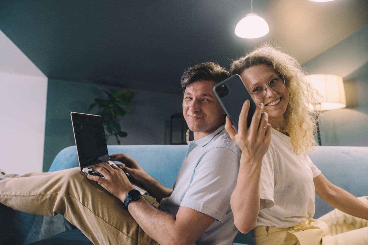 Social Media and Jealousy: Understanding the Impact on Relationships