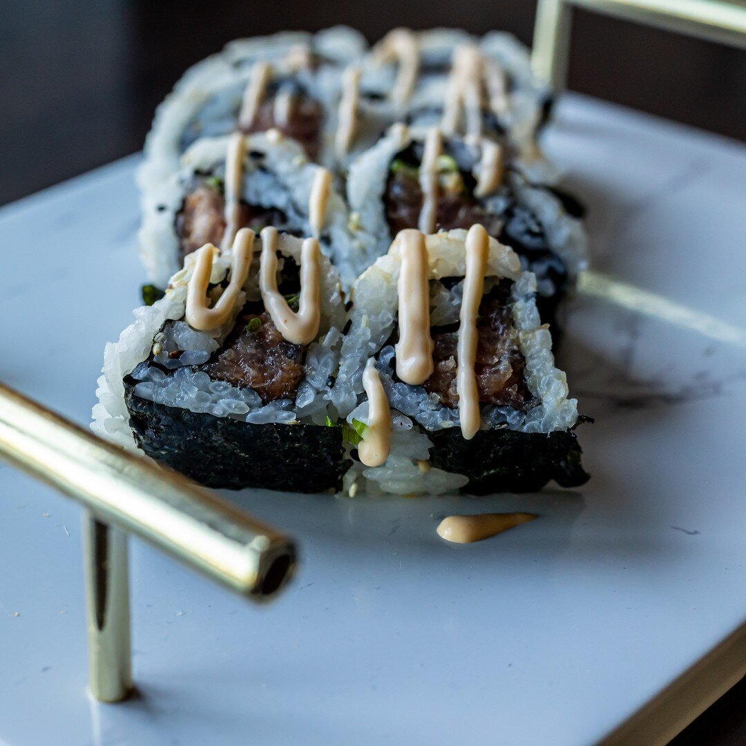 The Highwood is introducing Maki Wednesday!🍙🍣 
Get $12 handcrafted rolls all day from our sushi bar!😊
Starting at 4pm

 #MakiWednesday #WeehawkenViews  #DinnerNj #FoodieNj  #EatAndEnjoy #SummerNj #SummerNyc #TheHighwood #SetYourStandardsHigh