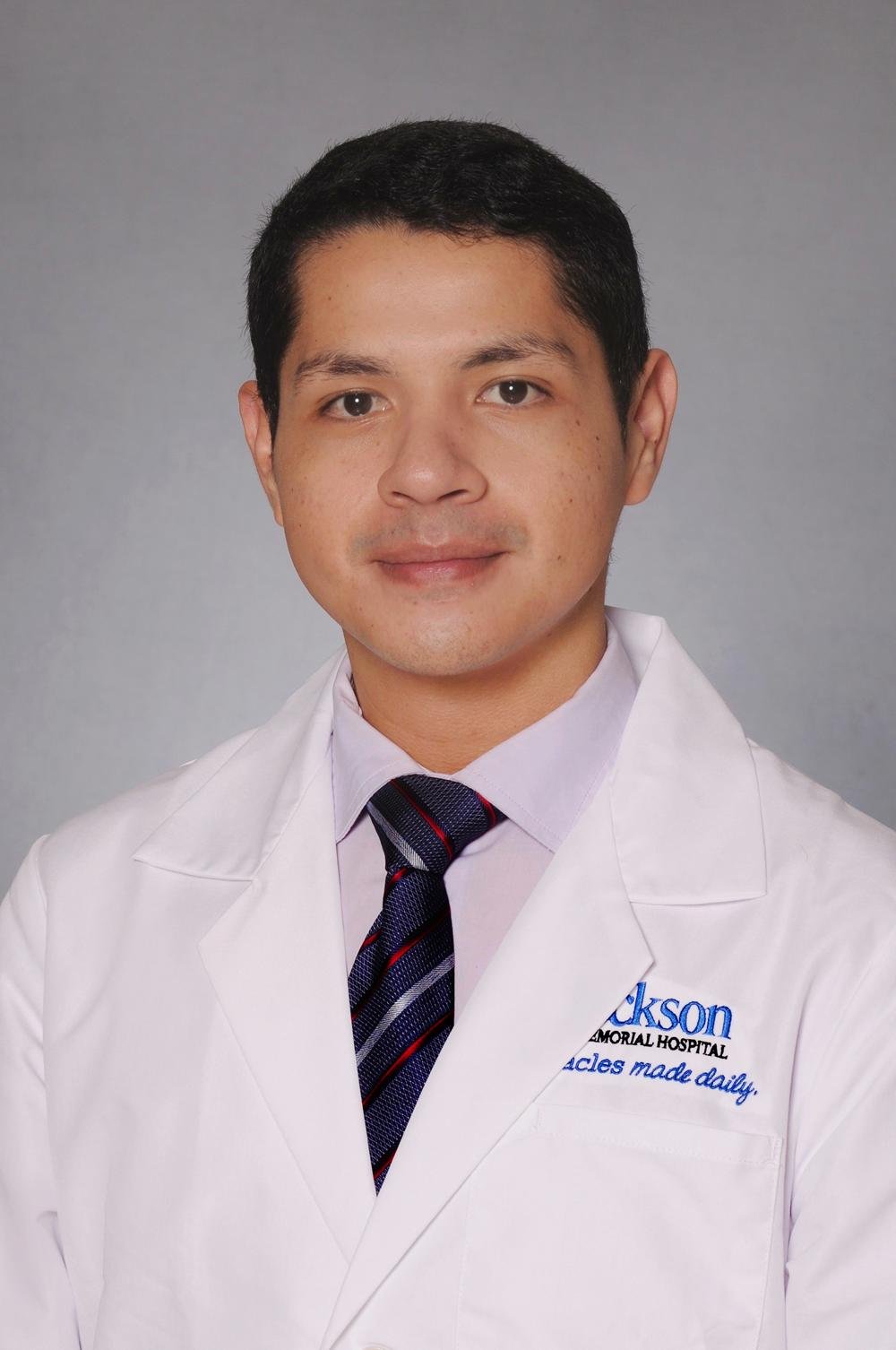 Carlos Rodriguez Alarcon, M.D. Universidad Católica de Santiago de Guayaquil (Ecuador)