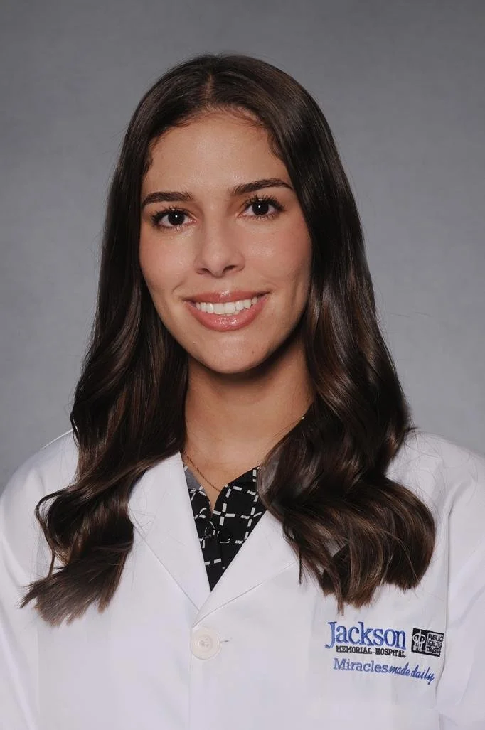  Alejandra Viera Plasencia, M.D. Florida International University 
