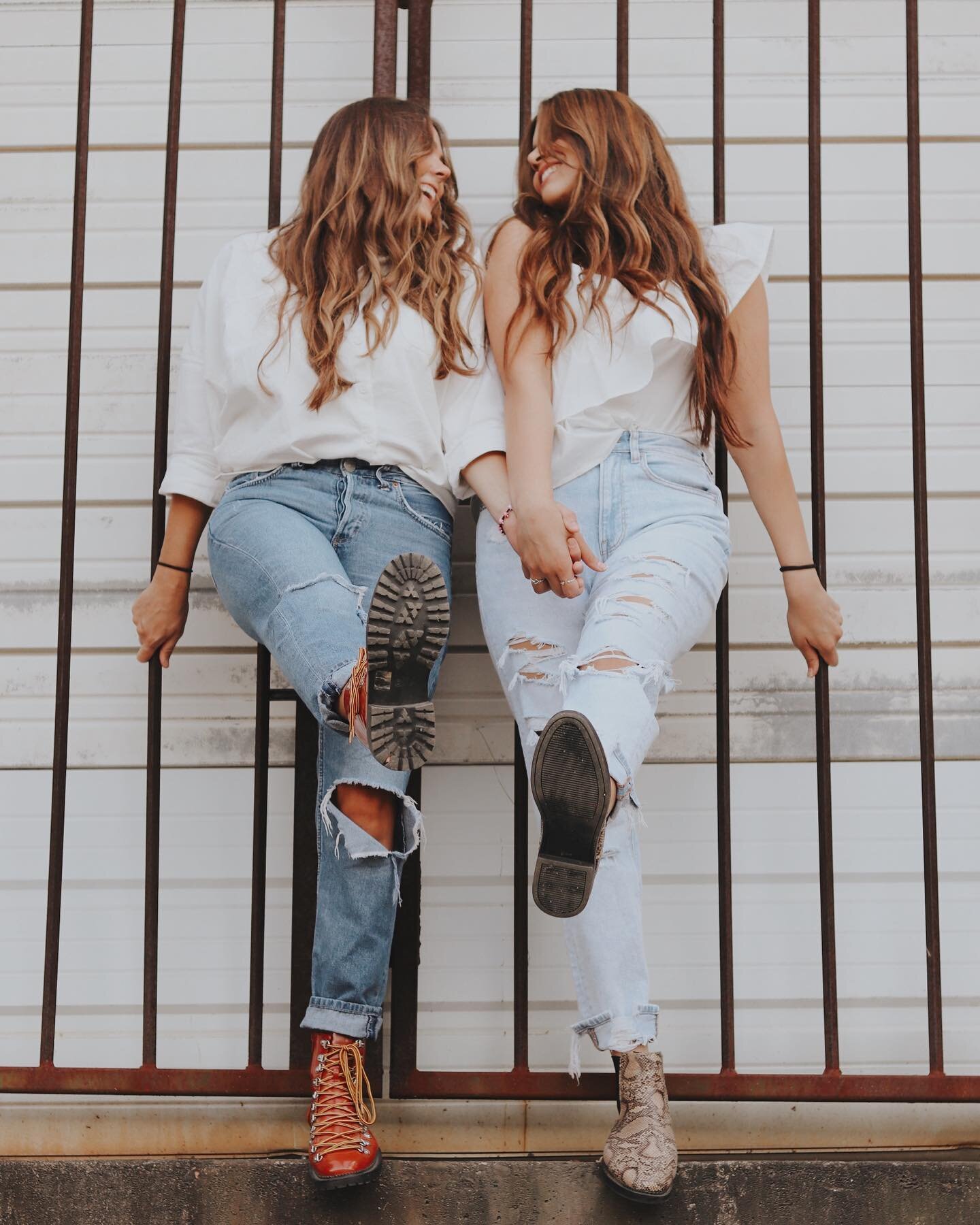 ☆ Big plans, even bigger dreams ☆

best friends taking on the salon life &amp; girl boss gang together! it is with lots of excitement that we are announcing our opening of our own salon, shade the salon! -

Shade the salon is an Intimate studio salon