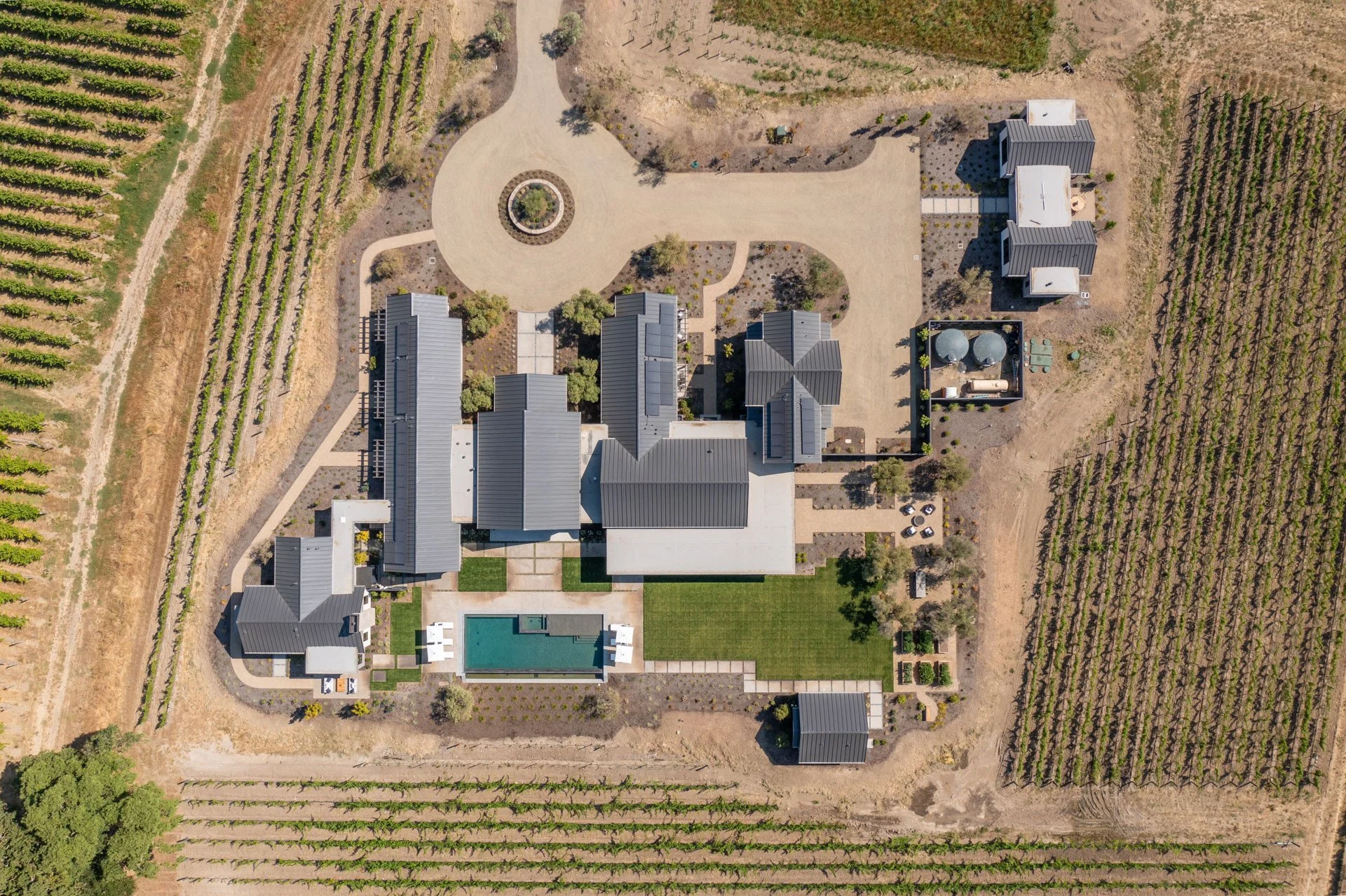 97_Yountville-Napa_Luxury-Compund_For-Sale_Hillary-Ryan_large.jpg