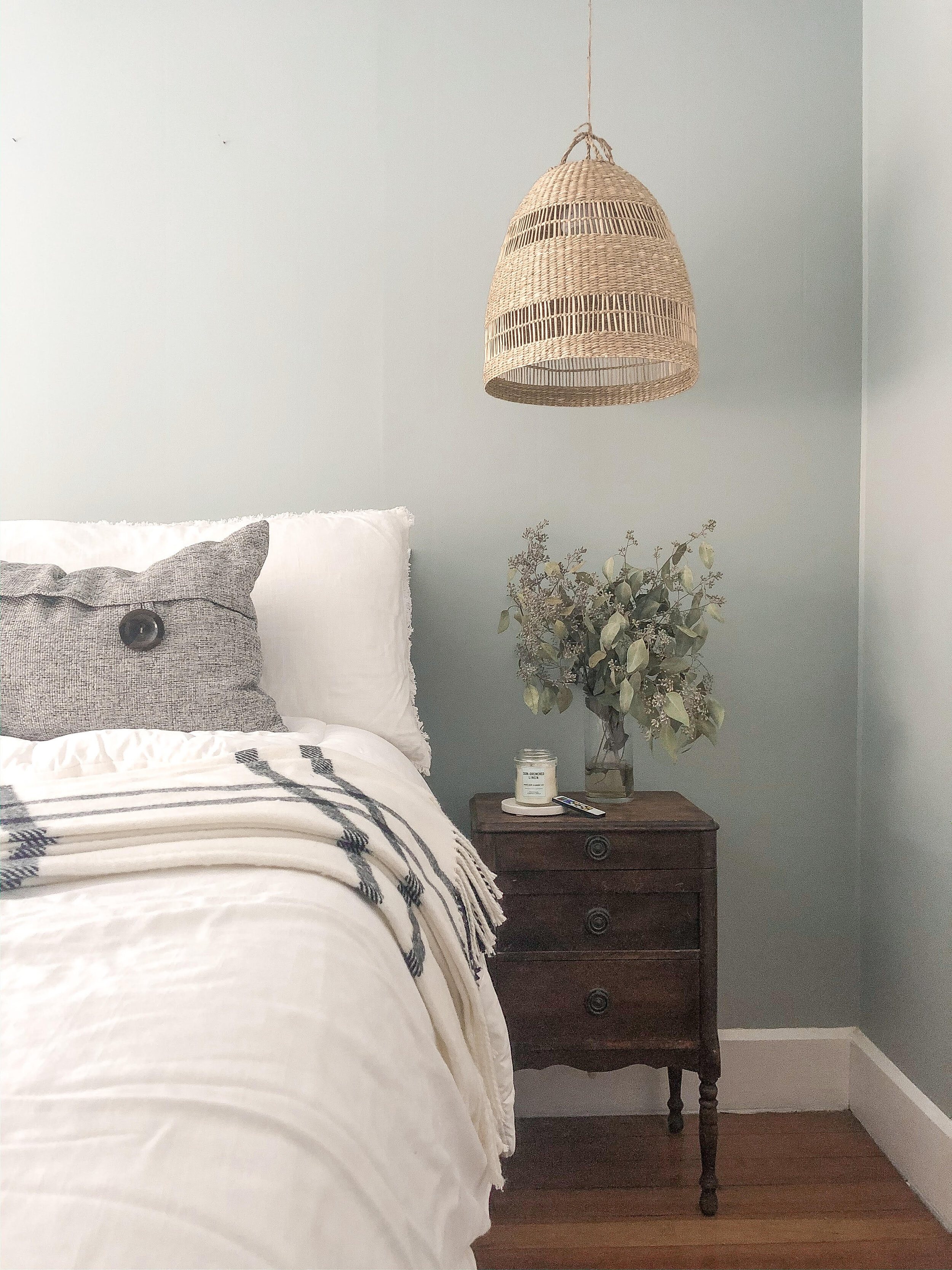 Renter Friendly IKEA Pendant Light HACK 