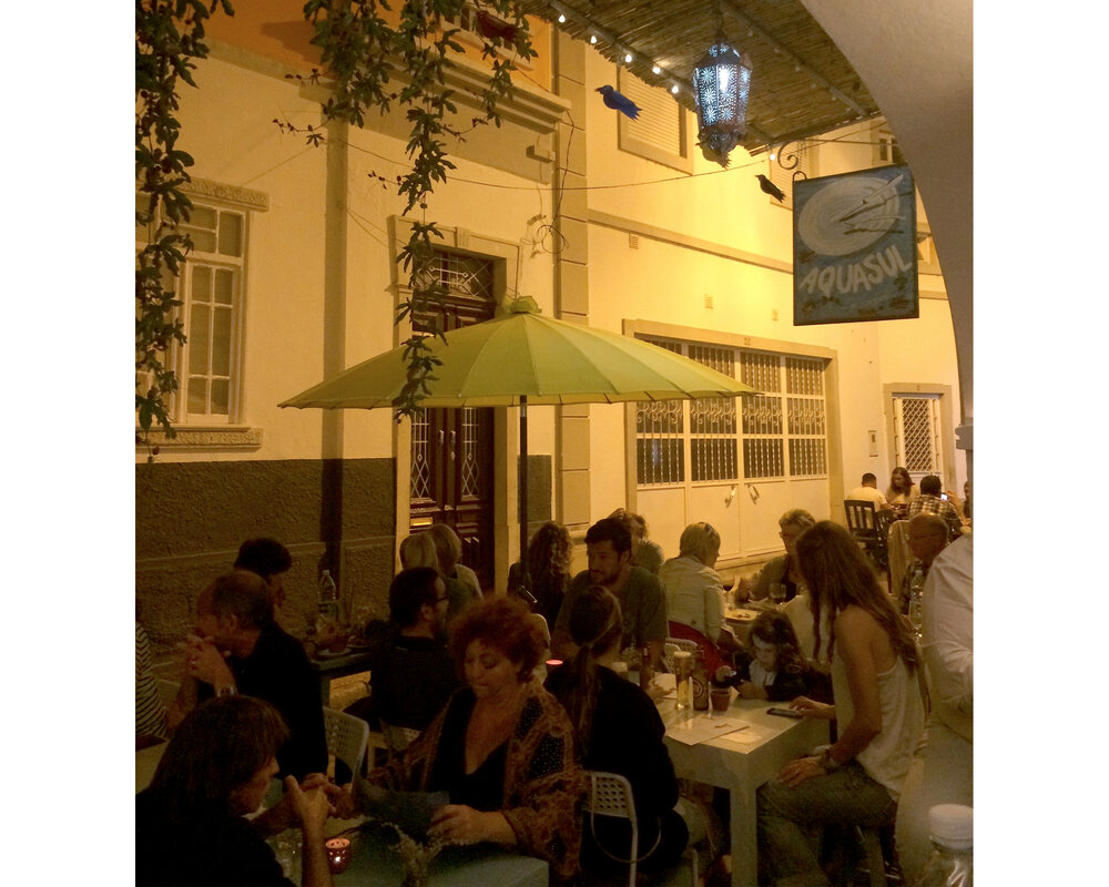 DRINKS/EATS - Dinner outdoors at AquaSul in Tavira