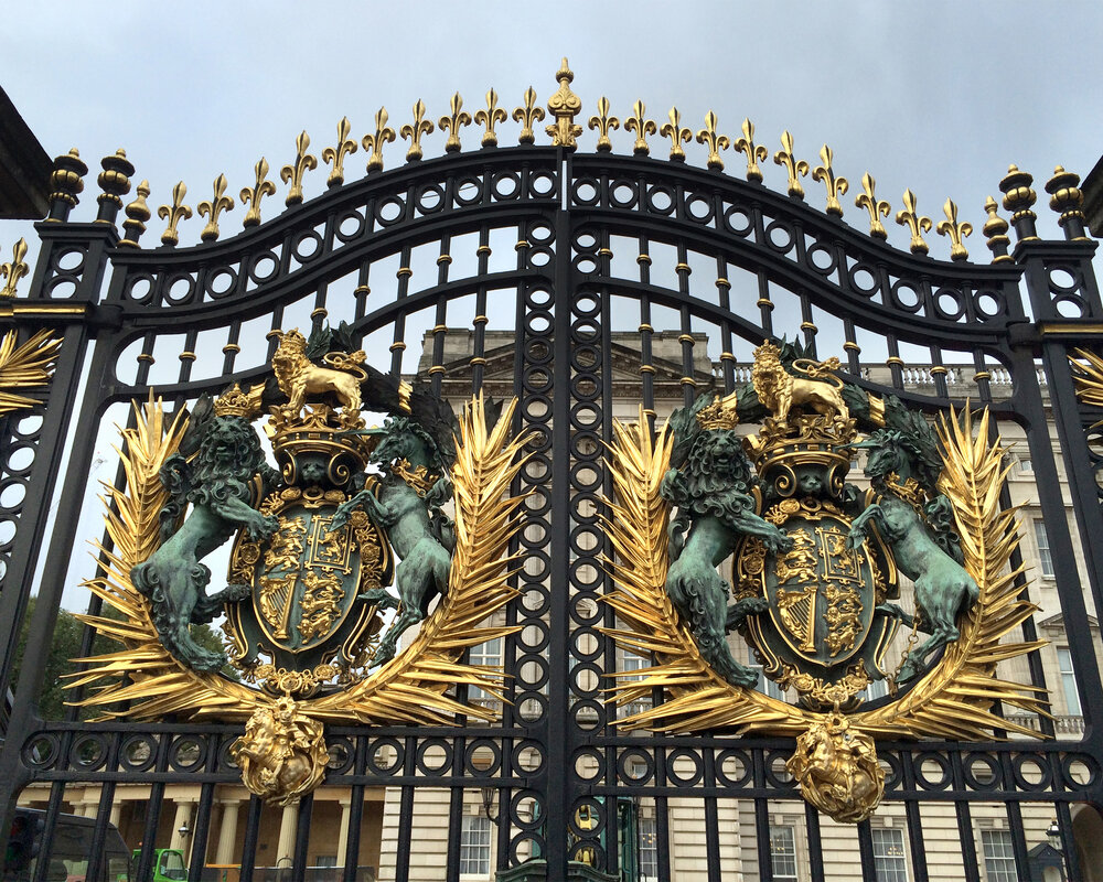 SIGHTS - Gates of Buckingham Palace