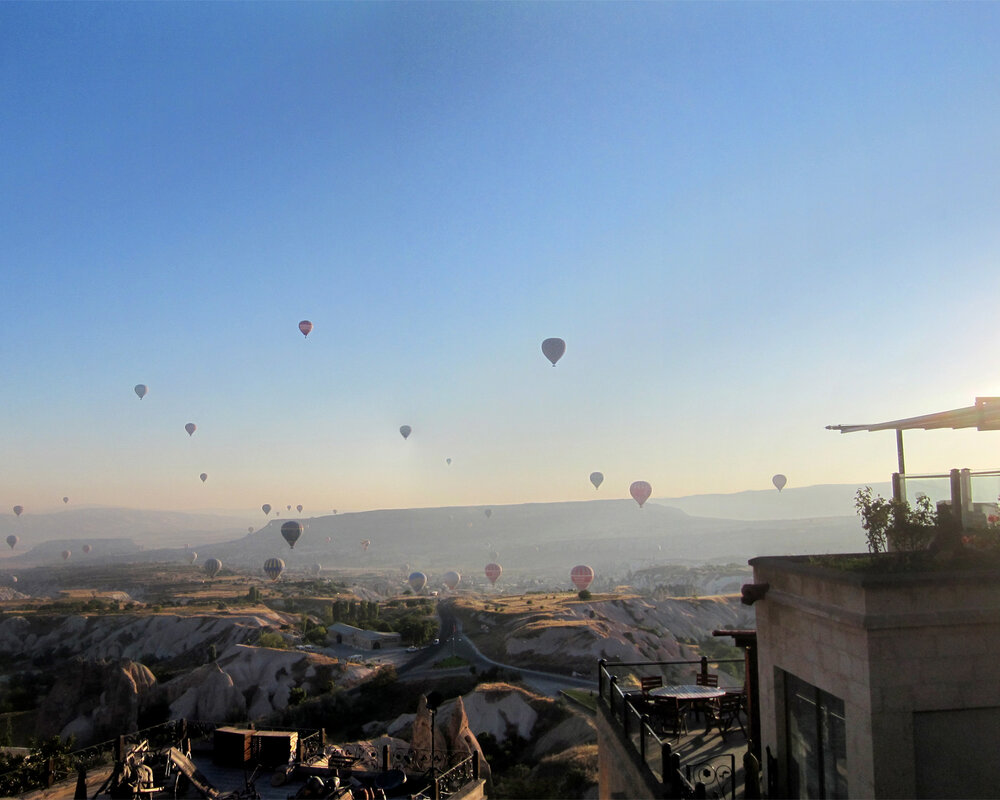 SIGHTS - Amazing sunrise vistas from our hot air balloon