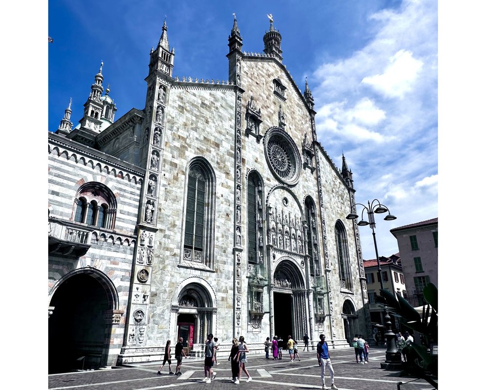 SIGHTS - The Duomo in Como 