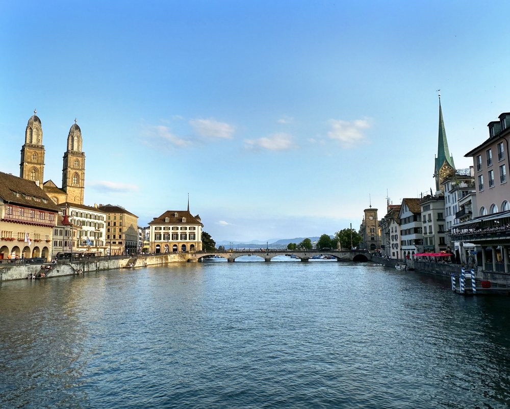 SIGHTS - The Limmat River 