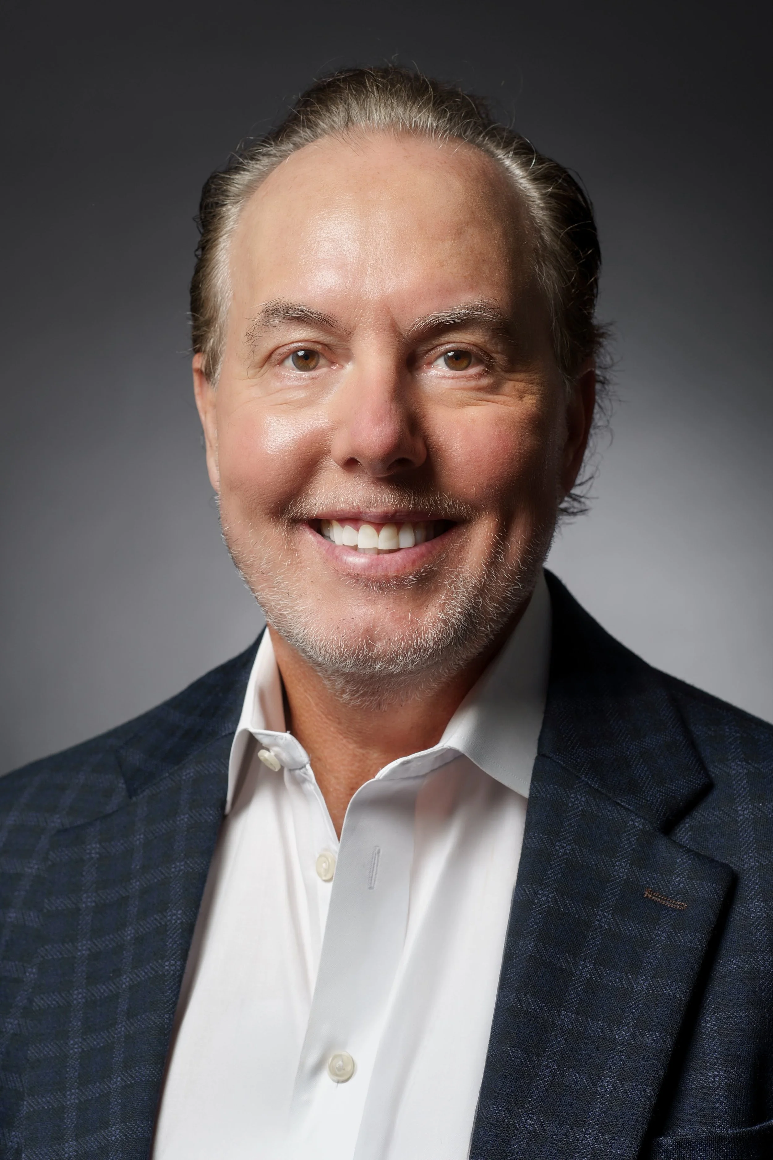 Dennis Deruelle headshot