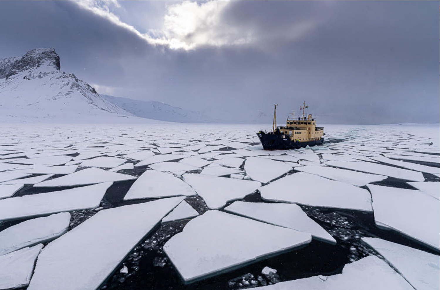 Svalbard in Winter  |  April 6-15, 2028