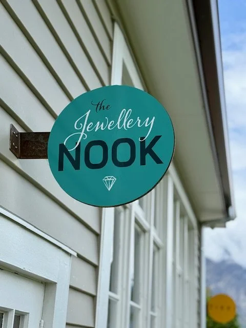 Outside sign of The Jewellery Nook at Country Lane Artisan Village Queenstown NZ