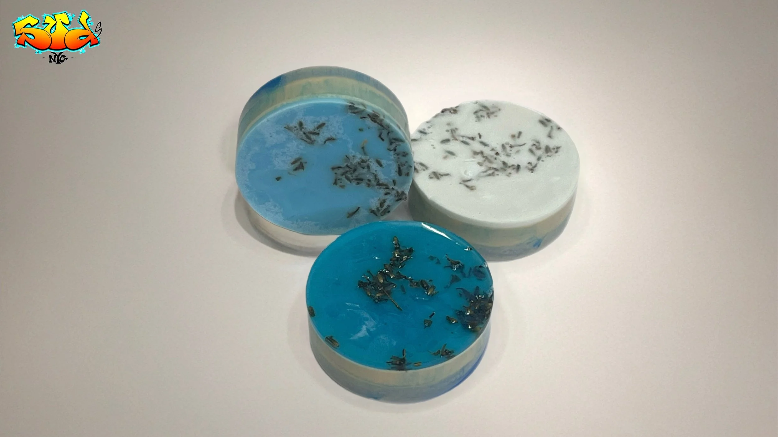 Fresh Veil melt and pour soap bars with lavender buds, blue and white layered design, clean cotton scent