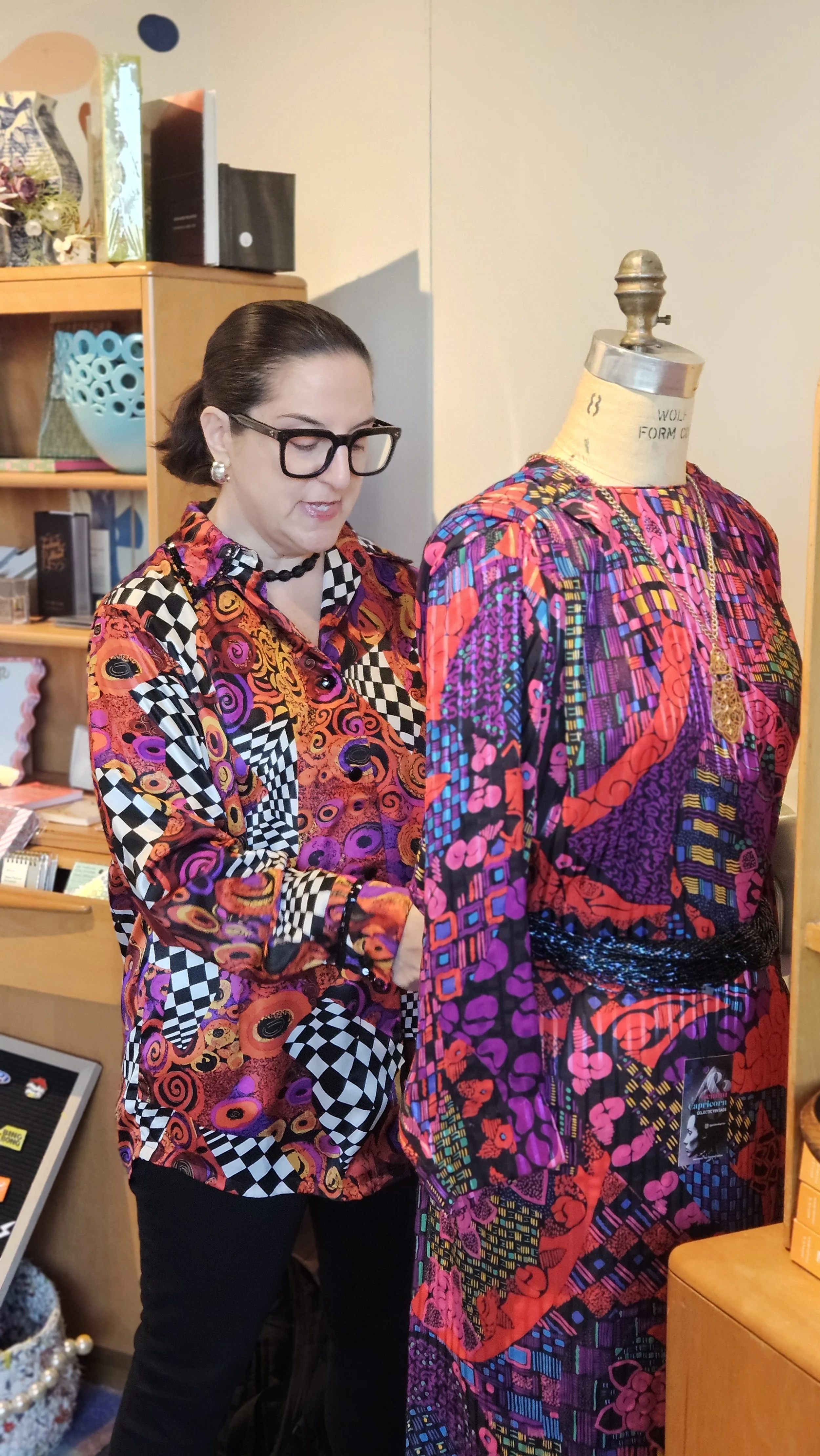 A.MANO Brooklyn - Vintage Pop-Up with Gemini and Capricorn
