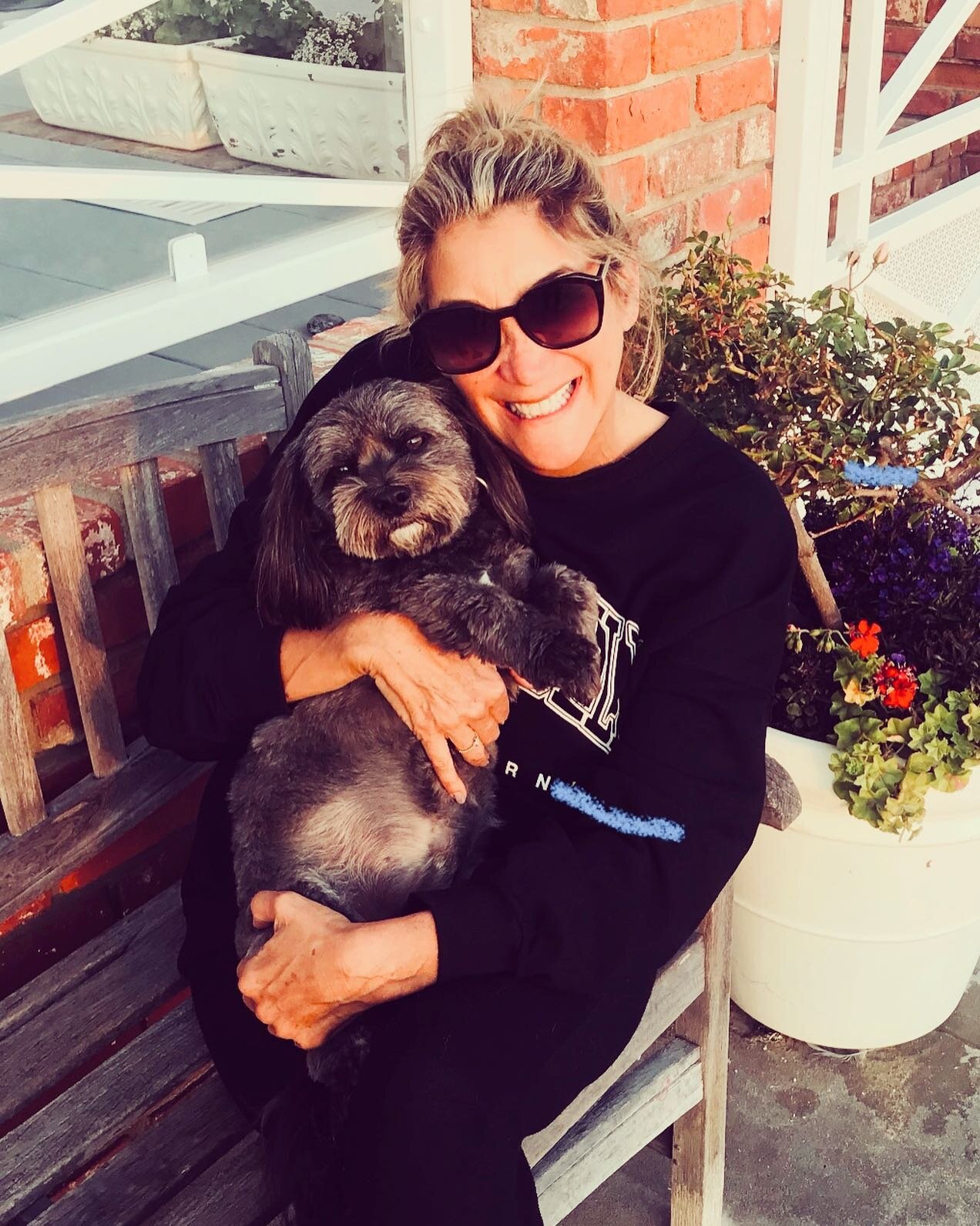 What?? I&rsquo;m so lucky I get to care for soooo many pets&hellip;but this funny little guy has my heart!!💗❤️💗🥰#nationalpetday  #crittersittersla