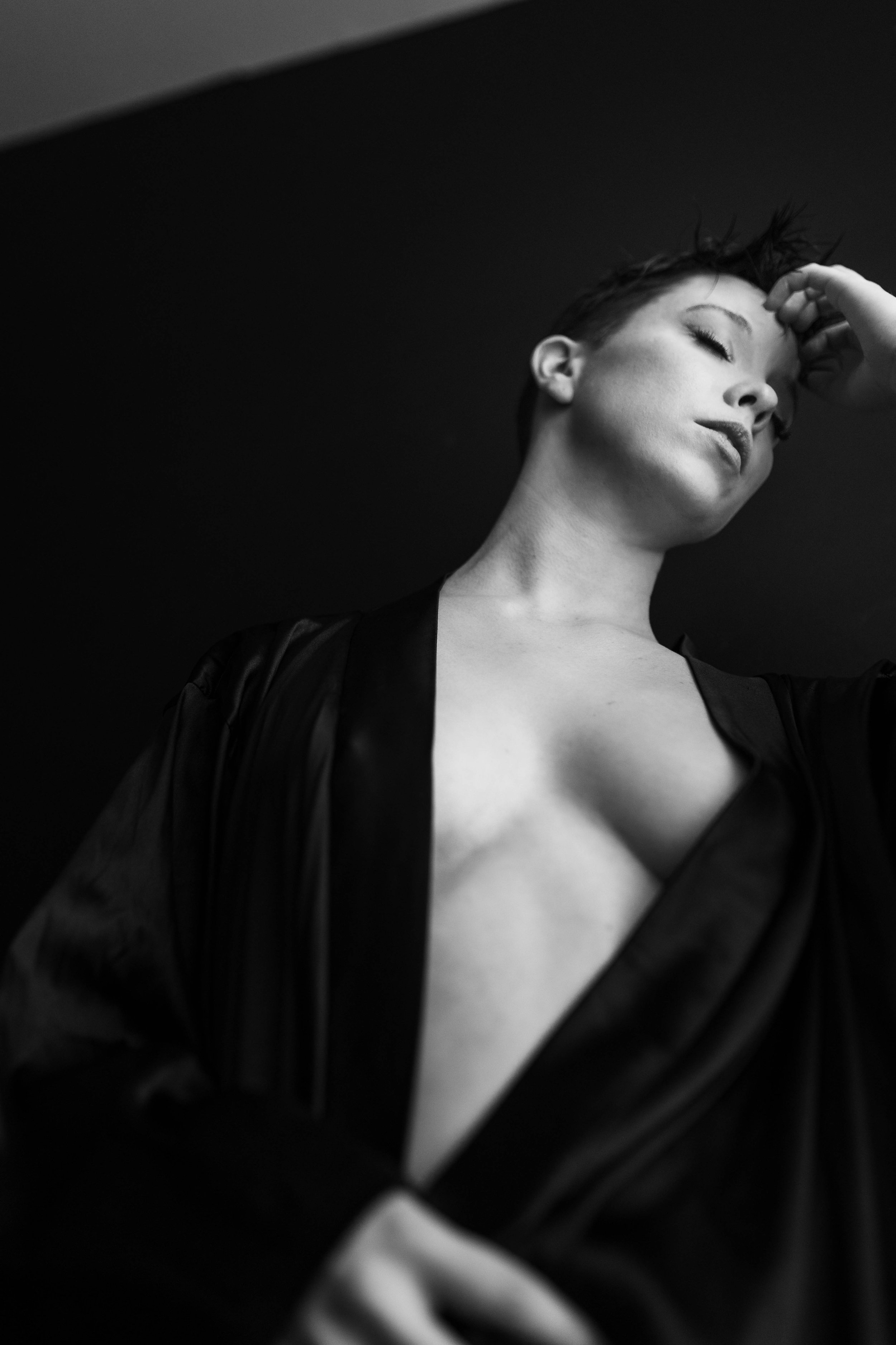 Sil-7701-Edit.jpg