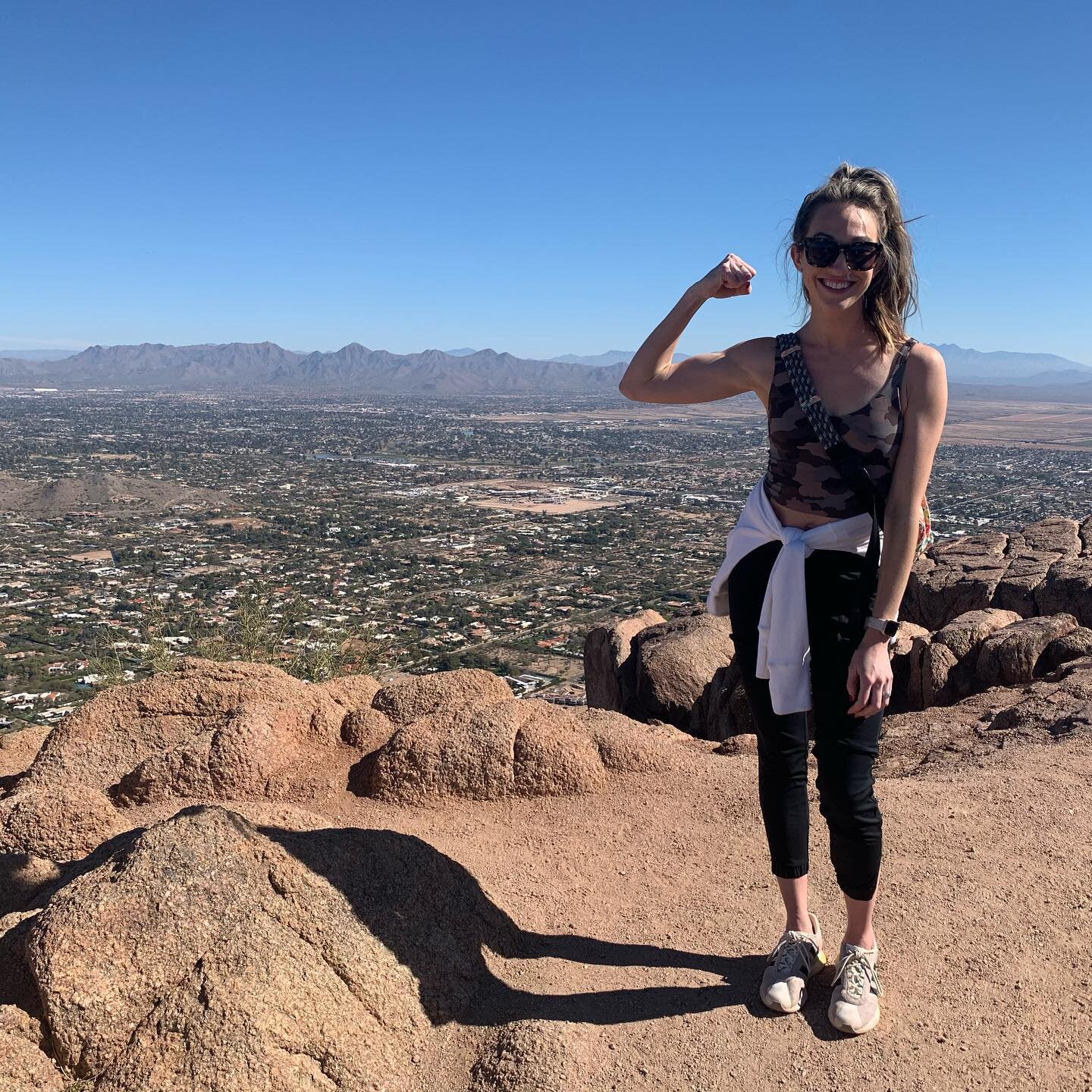 Made it to the top. 

This is my why. I want to be able to conquer the hard and have the discipline to keep to going. This is applied in everything from getting through a toddler tantrum to hiking Camel Back mountain. 

Get to the top. 

#fitmoms #fi