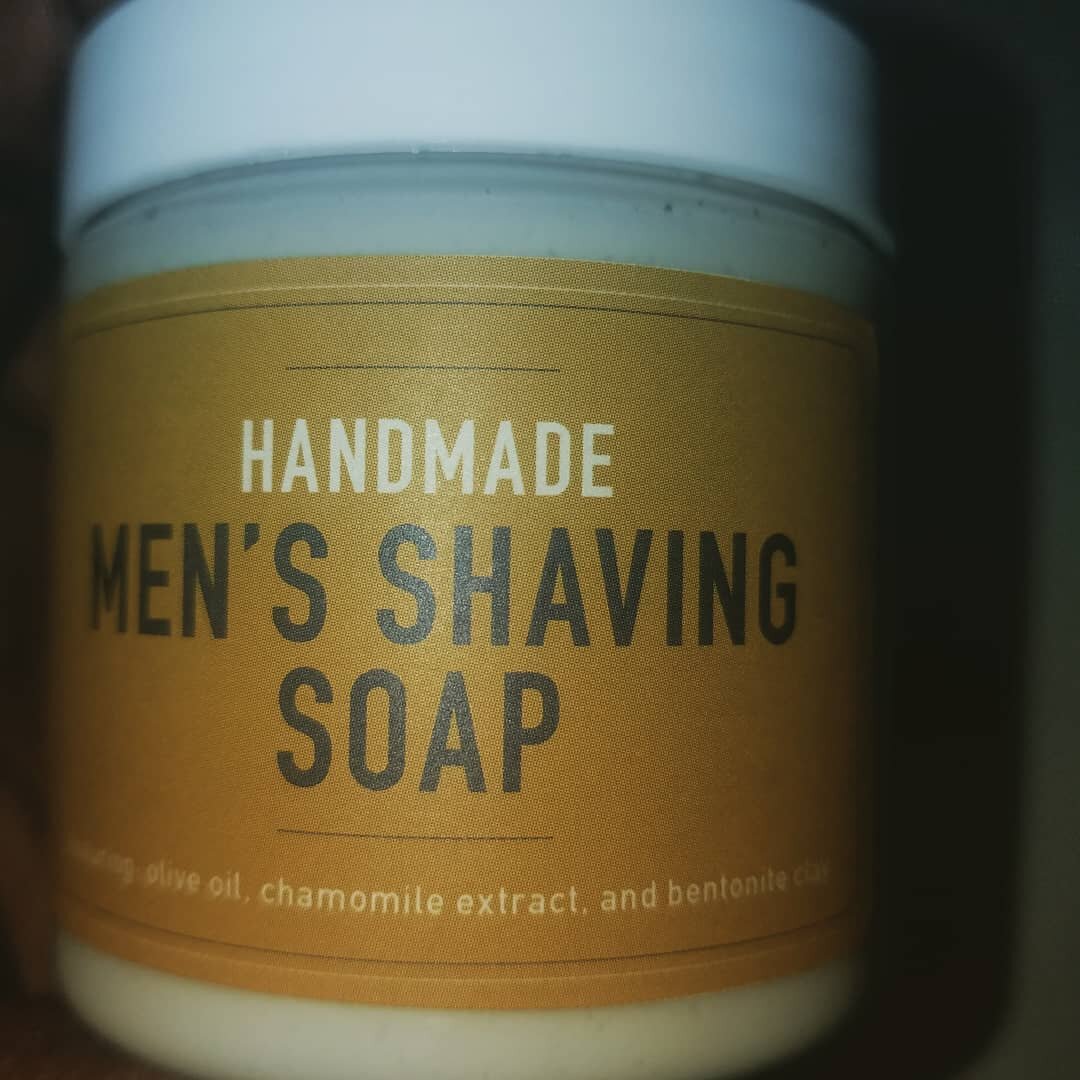 It's Almost His Birthday!  Or just cause💖 Mositurze Me 
Whipped Men's Shaving Soap👨🏿👨🏽👨👨🏻👨🏼👨🏾 featuring Olive oil, Chamomile extract, and with Bentonite Clay for a smooth shave!!&amp; fragrance oil 🗣Great Gift🤗🤗