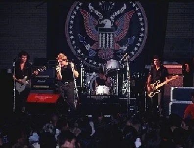 bmb_ramones_81_001.jpg