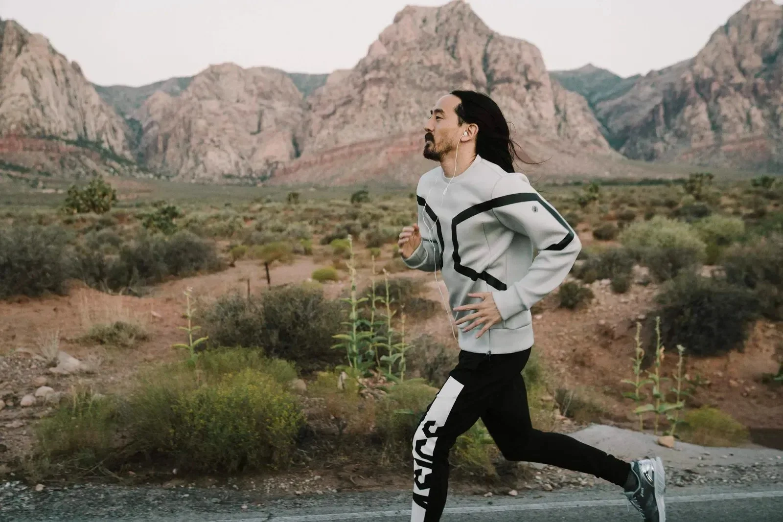 6581e6fff06cc49d69373510_aoki_asics-2999v2-2-p-1600.jpg