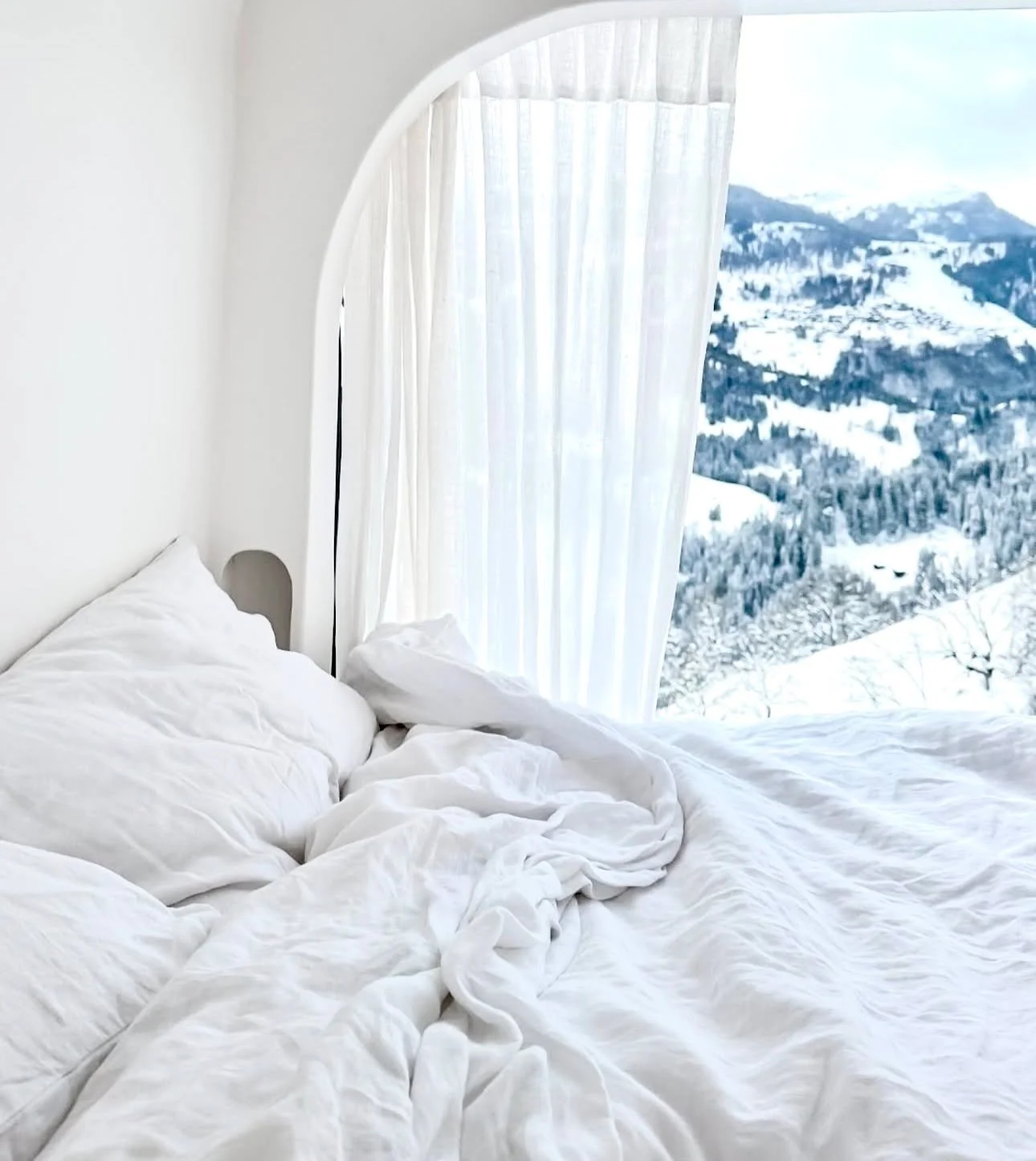 Surrender to the sublime art of rest. Our high-quality bed linen is designed to deliver unmatched warmth and comfort, making the transition to colder days a purely luxurious experience. This exquisite collection is available now&mdash;a thoughtful, s