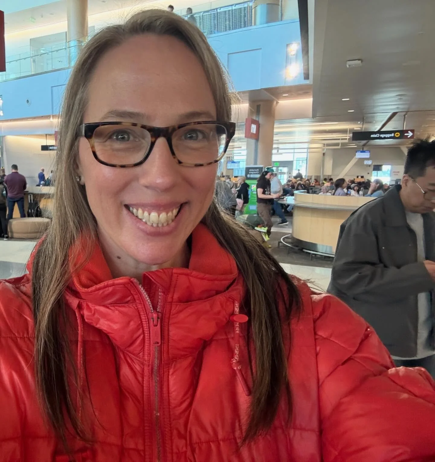 Headed to New York today to speak at the Our Trusted Network Retreat @ourtrustednetwork 🥳✨ This is their first retreat and I&rsquo;m honored to be a part of it! Excited to meet new friends, collaborate and be in the energy!  #realestate #sothebys