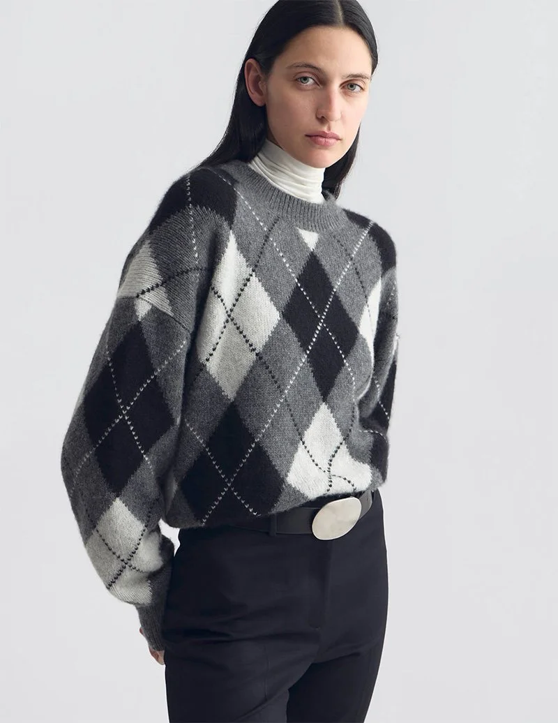 nili-lotan-sweater1-800px.jpg