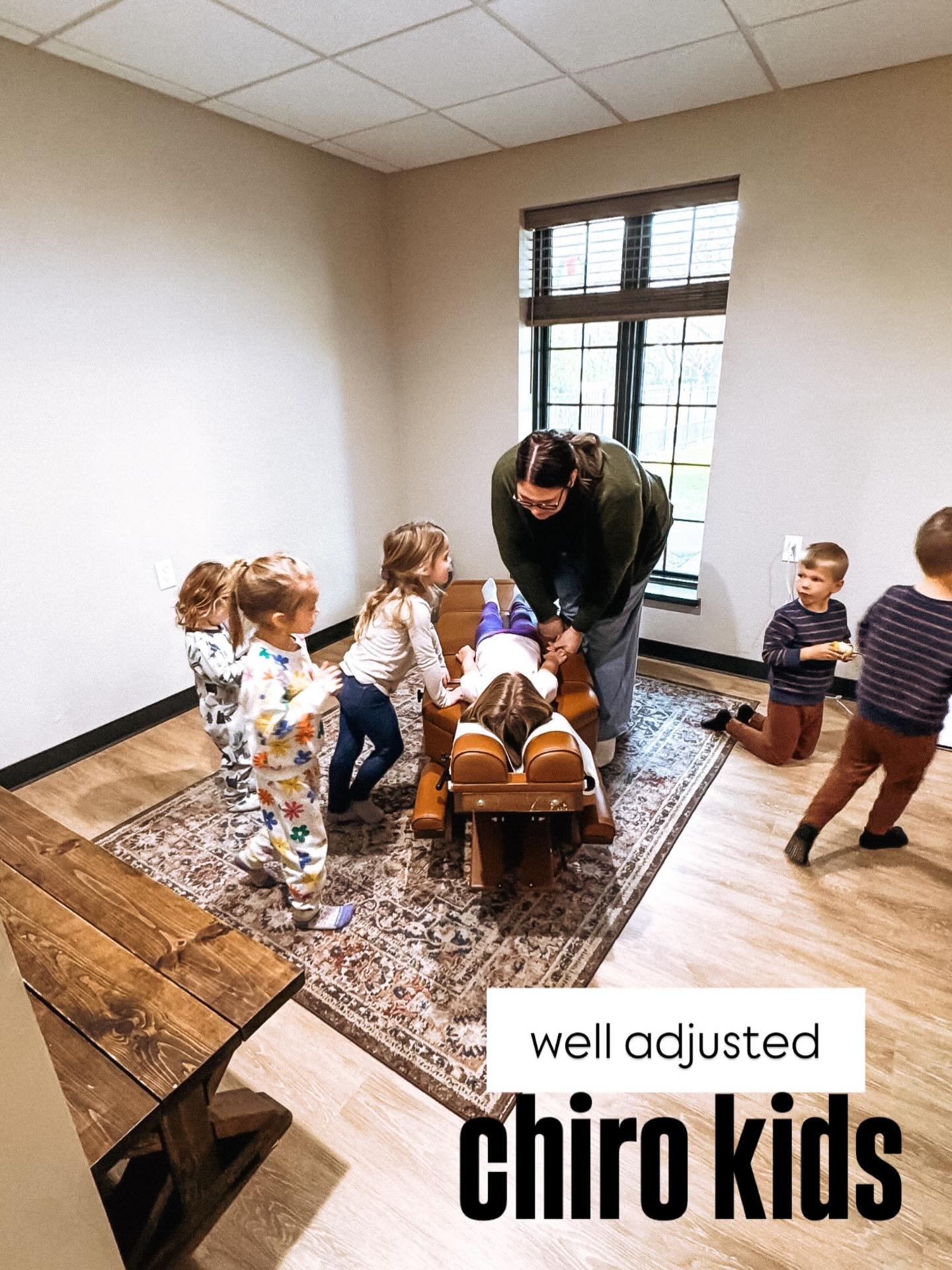 There's nothing better than a crew of well adjusted chiro kids circling up while one of their buddies get adjusted! 🥰

Have you ever wondered why so many parents are opting to bring their kids to a pediatric chiropractor? Parents often bring their k