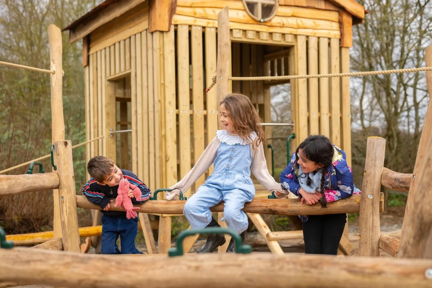 Just a mile or so from the town centre, Sevenoaks Wildlife Reserve is one of the most beautiful wild spaces in the area!🦋🍃

Spanning 73 hectares of lakes, reedbeds, grassland and woodland, the reserve is home to more than 2,000 recorded species, an