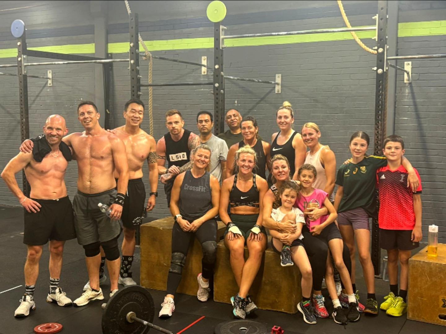 CrossFit Sevenoaks believes that training should be enjoyable, effective and conducted safely under professional guidance, all while fostering genuine friendships!🙌🏋️&zwj;♀️

Located in Dunton Green, this friendly team have worked hard to create an