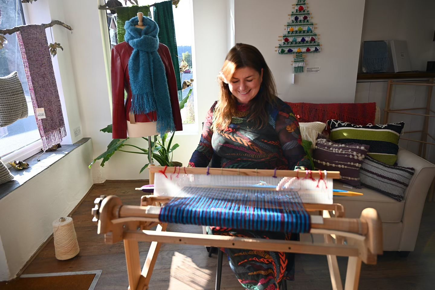 Louise Duval, a talented local textile designer has recently opened a charming shop in Otford where she showcases her beautifully handwoven homeware and fashion accessories!✨🧶

Each of her creations is a one-of-a-kind work of art, crafted by hand an
