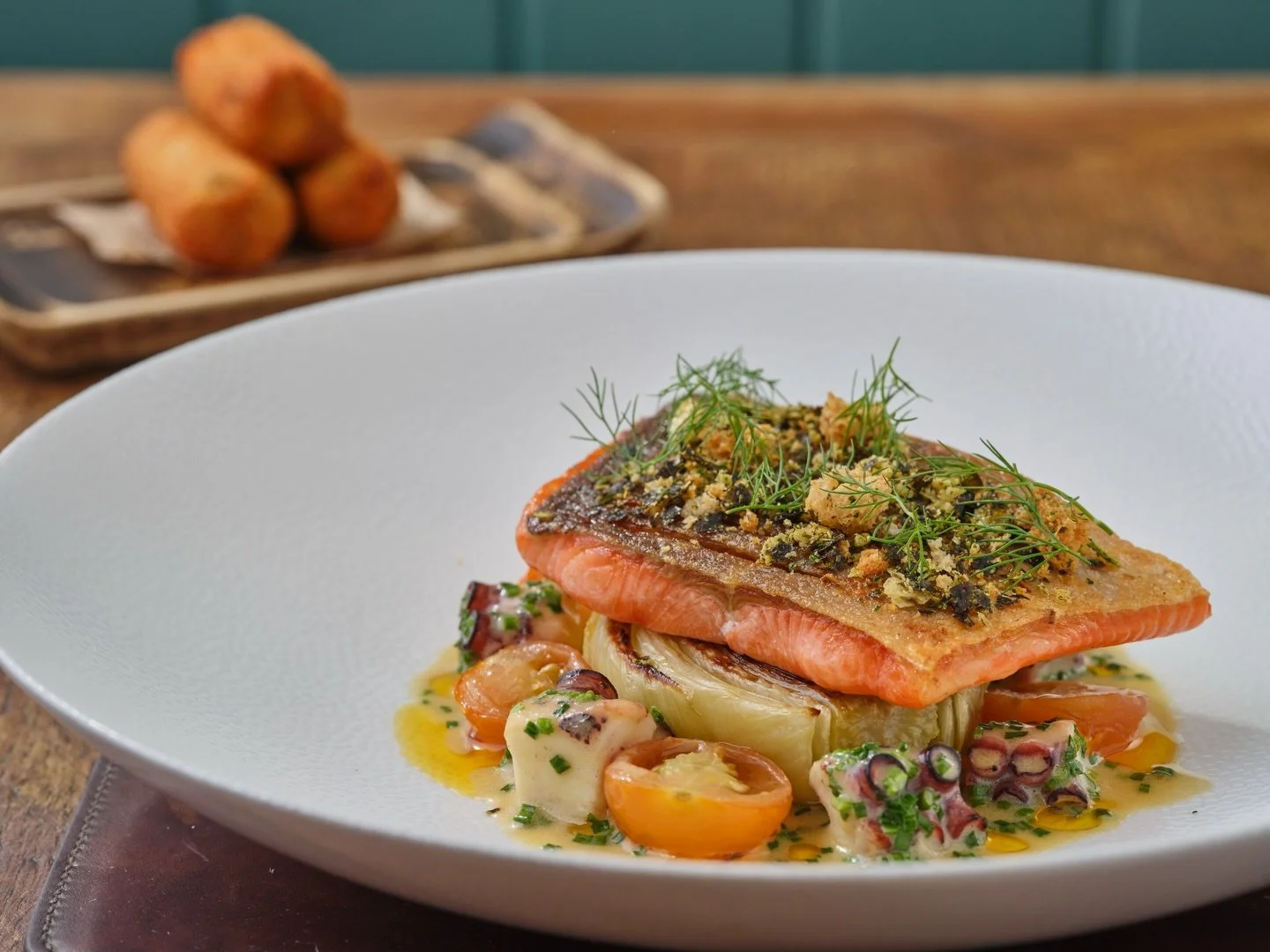 Nestled in the charming village of Matfield, @poetatmatfield offers a dining experience that feels both exclusive and intimate. With its warm, inviting atmosphere, this standout restaurant showcases bold flavours, locally sourced ingredients and outs