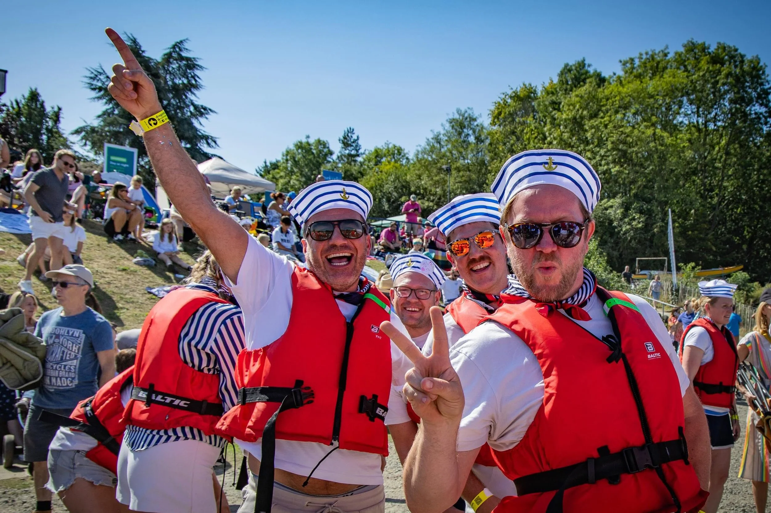 Gather your crew and get ready to paddle as this summer, the dragon boats are back at Chipstead Lakes!🛶🐉

Taking place on Monday 31st August 2026, this much-loved community event will once again take over the stunning Chipstead Lakes for a day pack