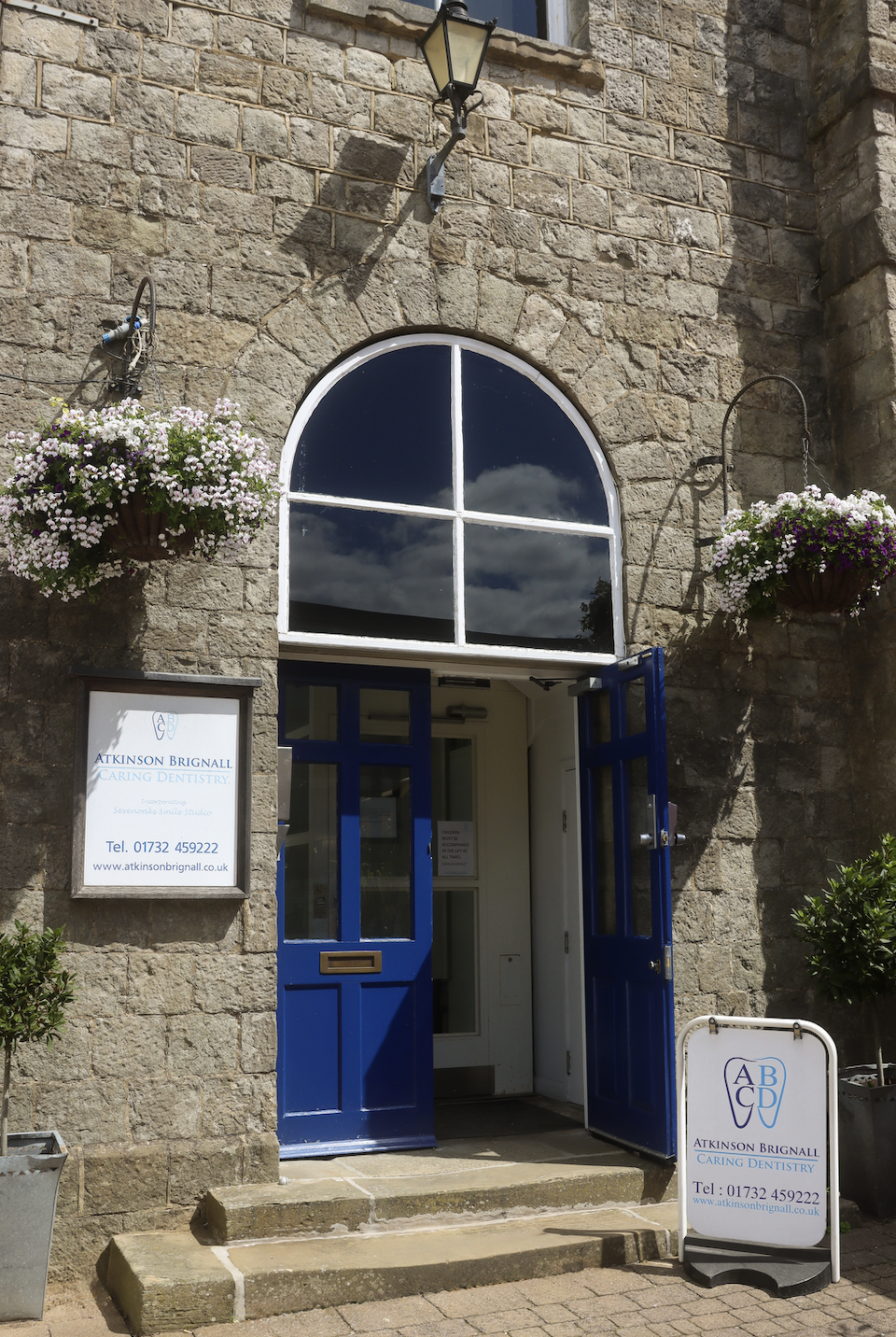 Located on the 1st Floor of Lady Boswell House in Sevenoaks town, Atkinson Brignall Dentistry is a well-established family dental practice, offering a wide range of treatments from routine check-ups to more advanced cosmetic and specialist care! 🦷

